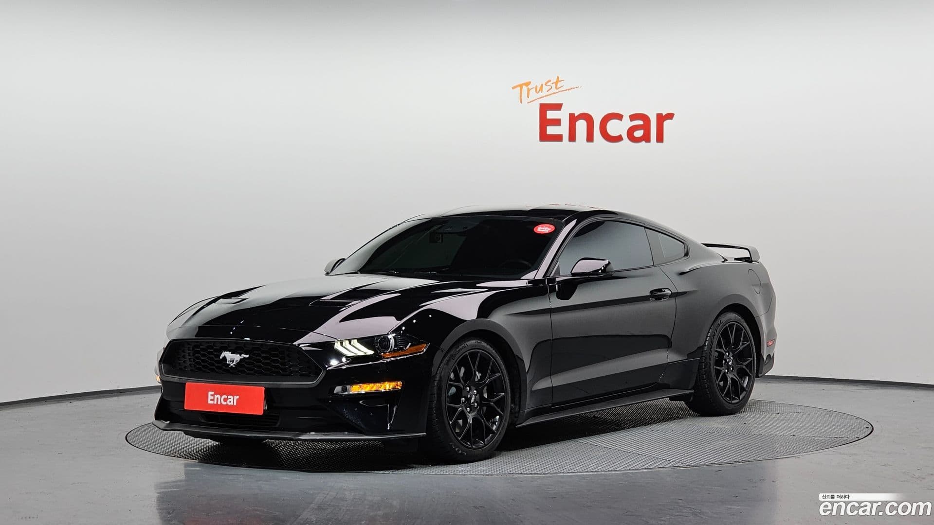 Main__Slider__Photo:Mustang Ford 2018.3-0