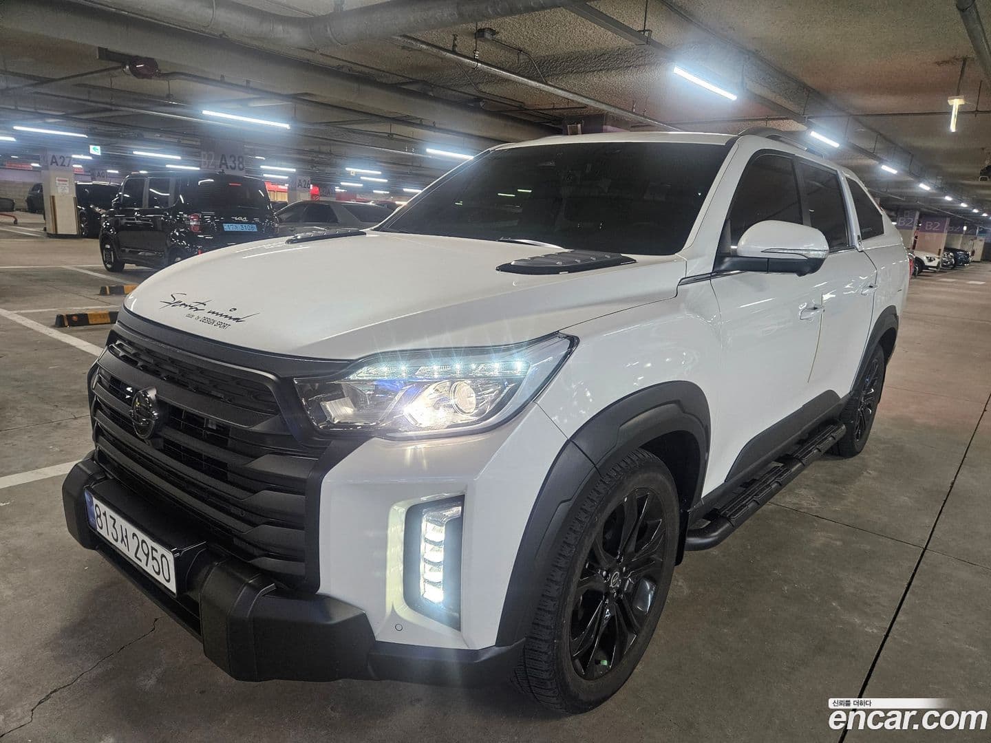 Main__Slider__Photo:Rexton KG Mobility 2022.1-0