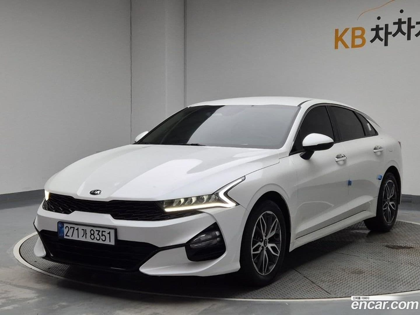 Main__Slider__Photo:K5 Kia 2020.3-0