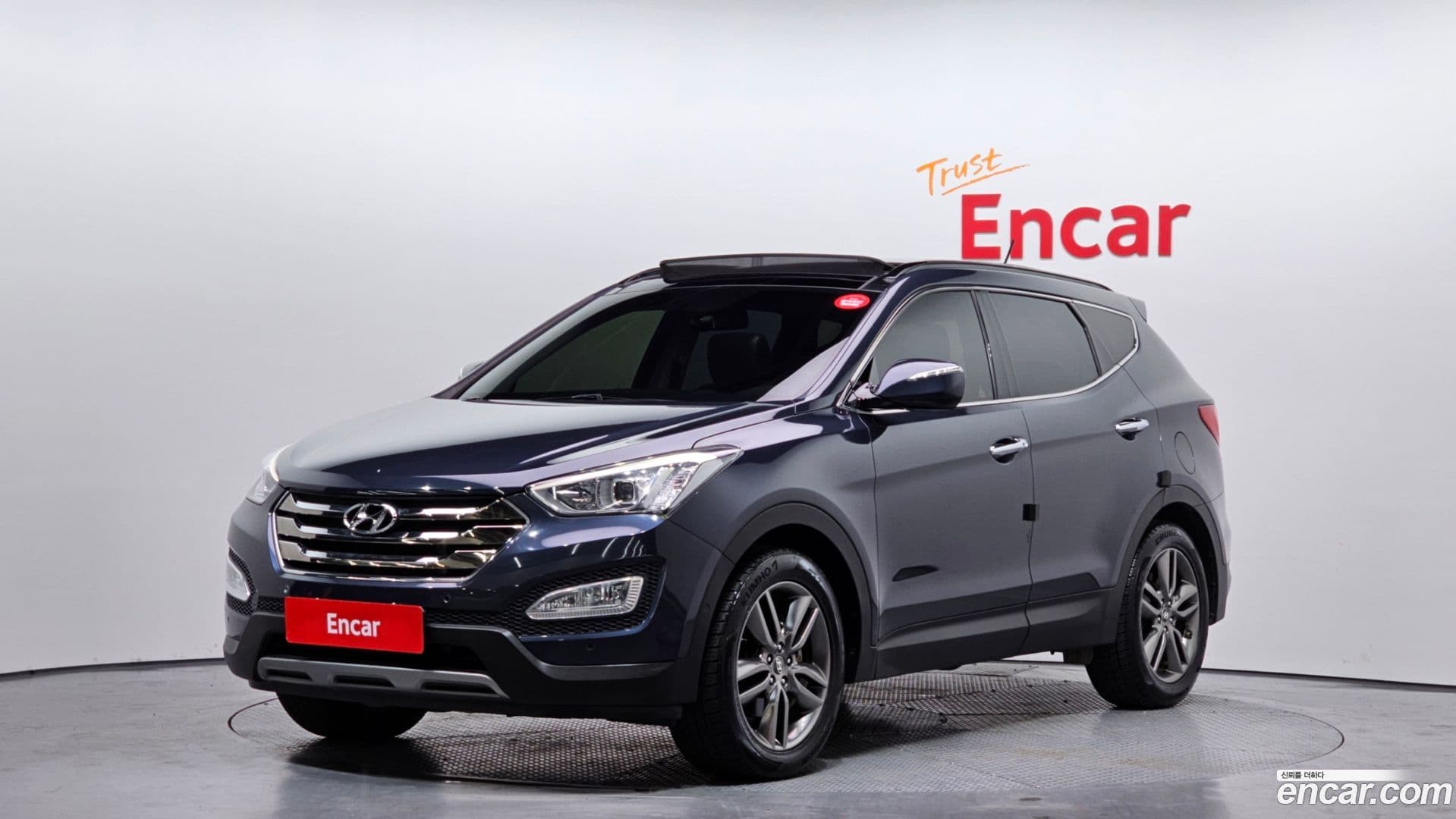 Main__Slider__Photo:Santafe Hyundai 2013.0-0