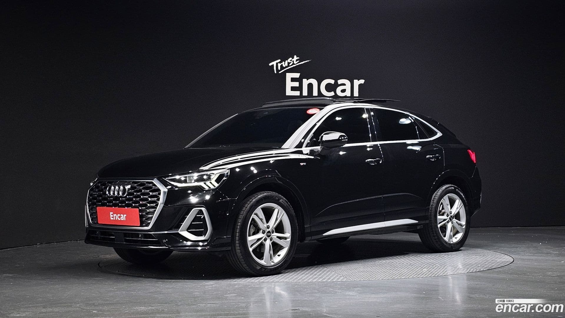 Main__Slider__Photo:Q3 Audi 2023.11-0