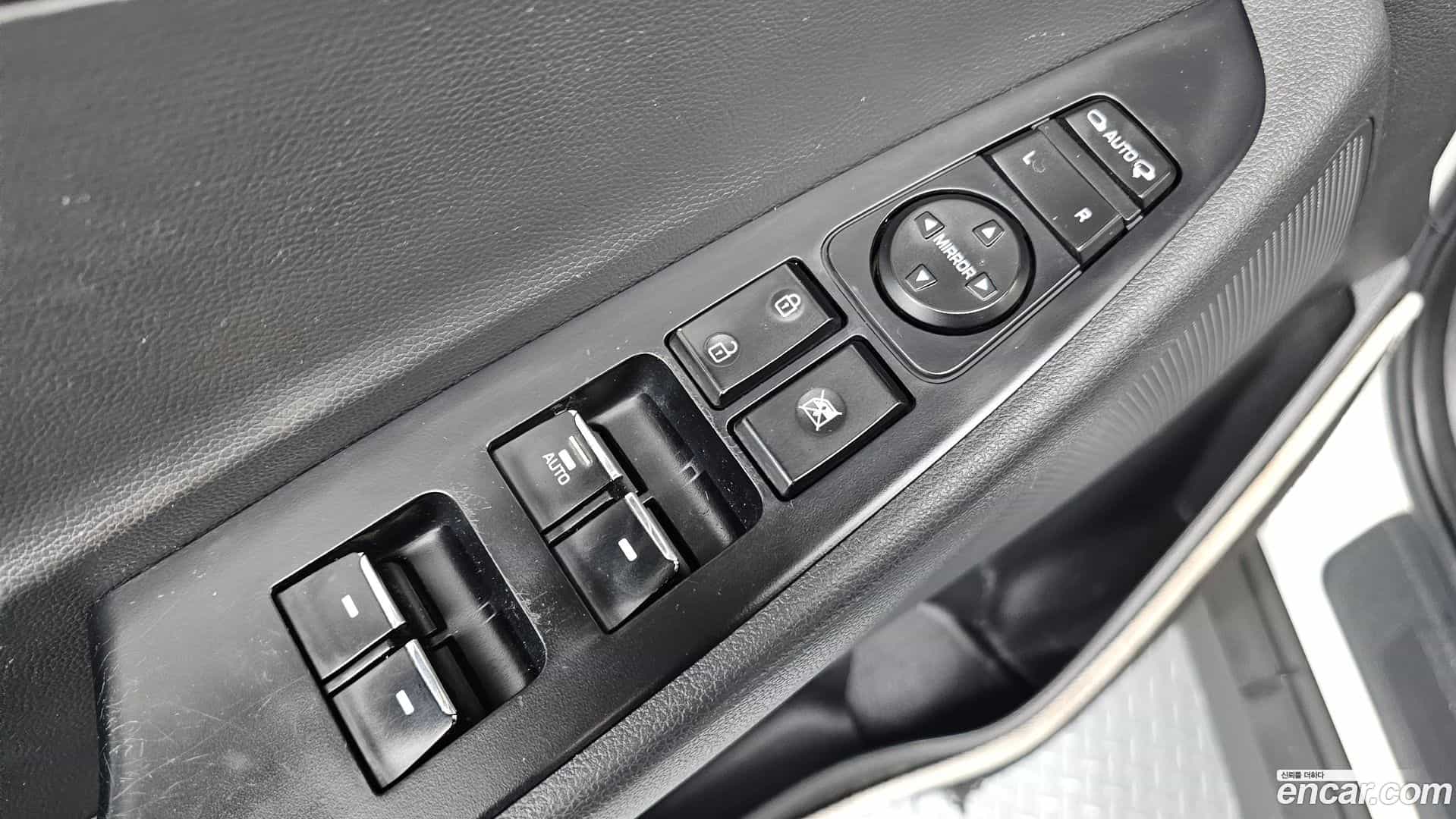 Tucson Hyundai 2016.2-OPTION-018