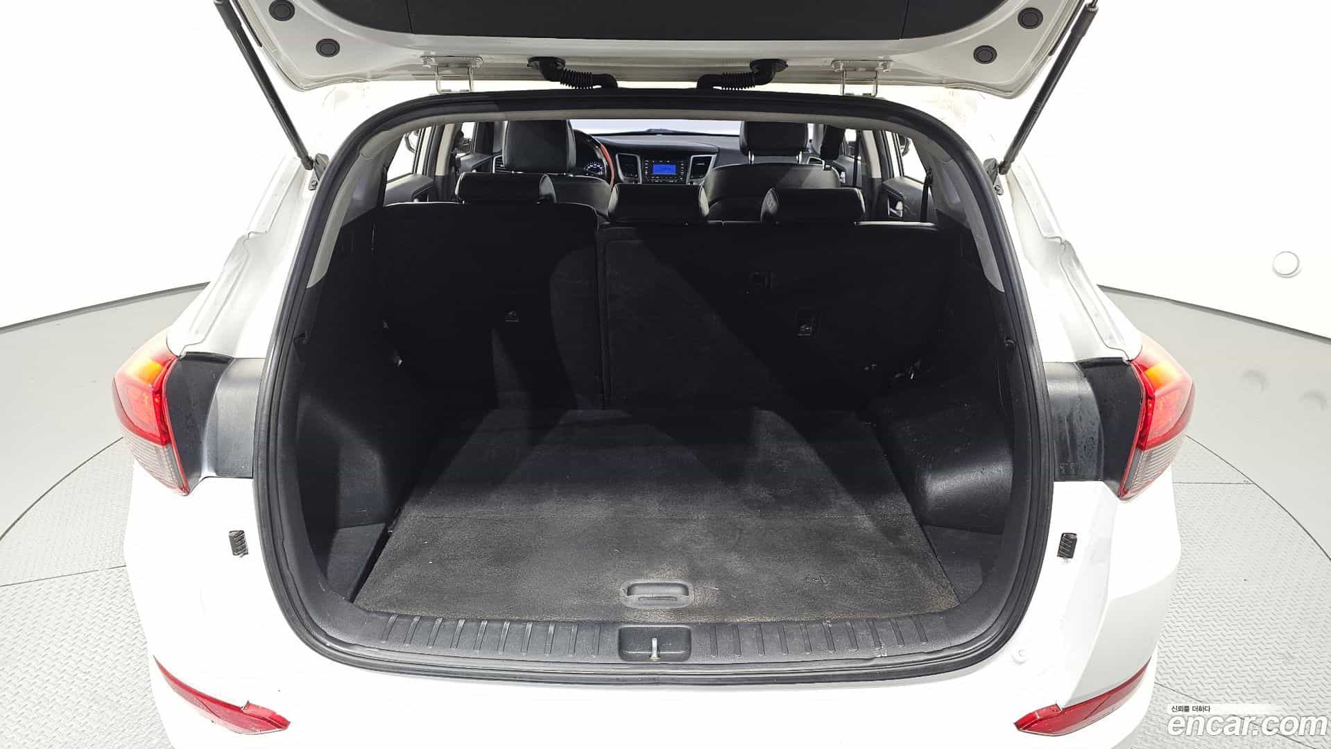 Tucson Hyundai 2016.2-OPTION-024