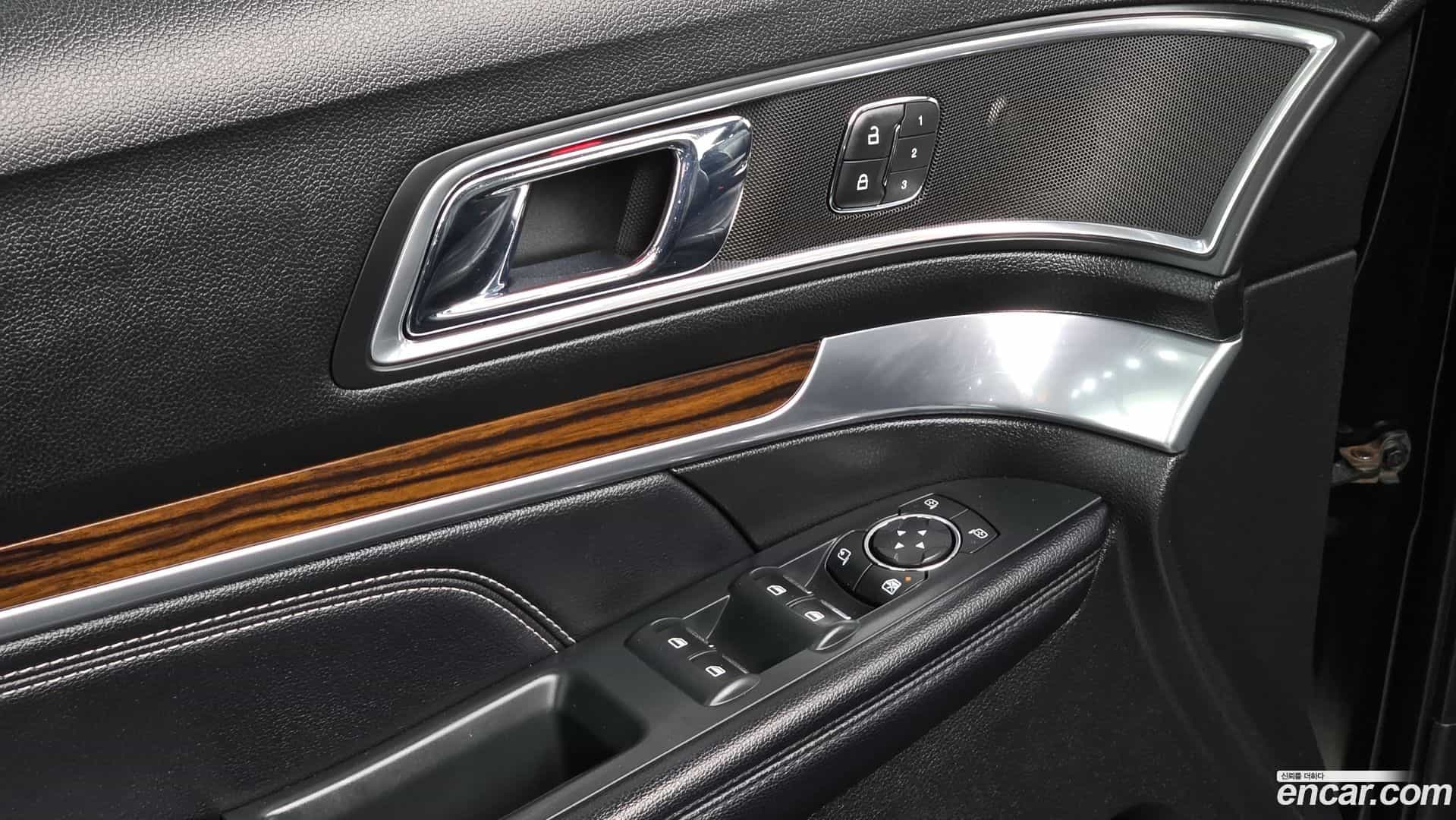 Explorer Ford 2018.7-OPTION-021