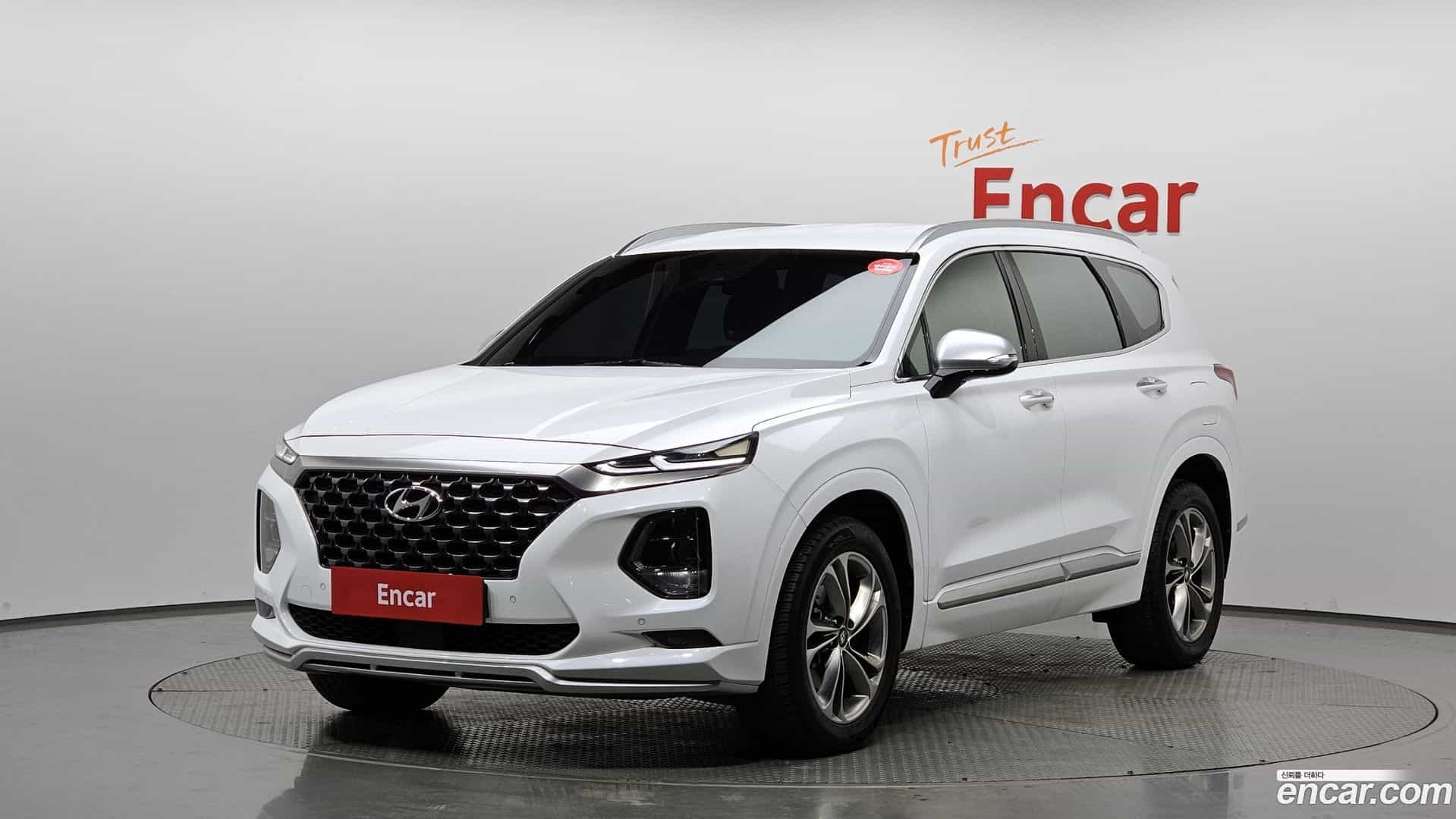 Santafe Hyundai 2019.1-OUTER-001