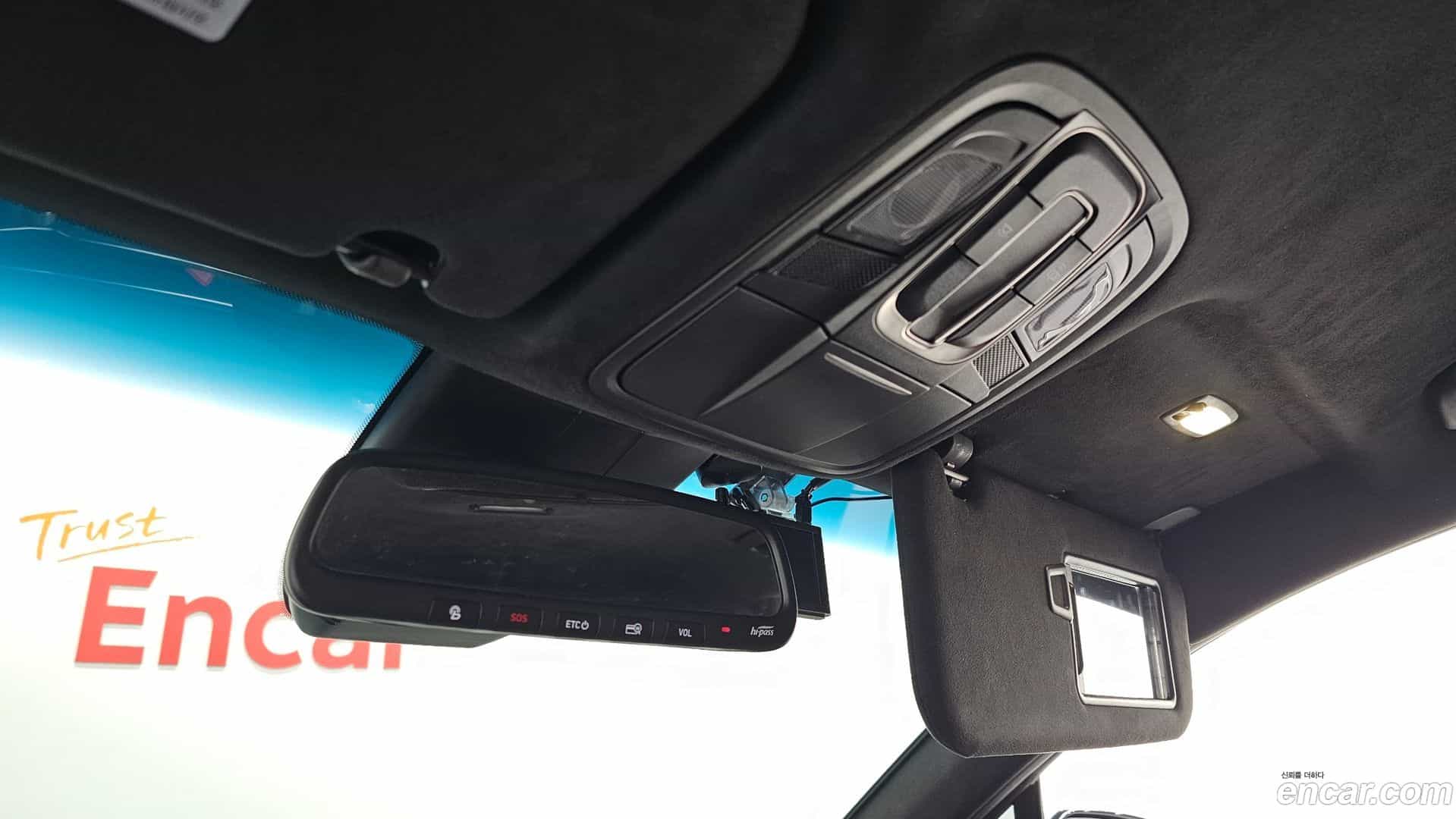 Santafe Hyundai 2019.1-OPTION-021