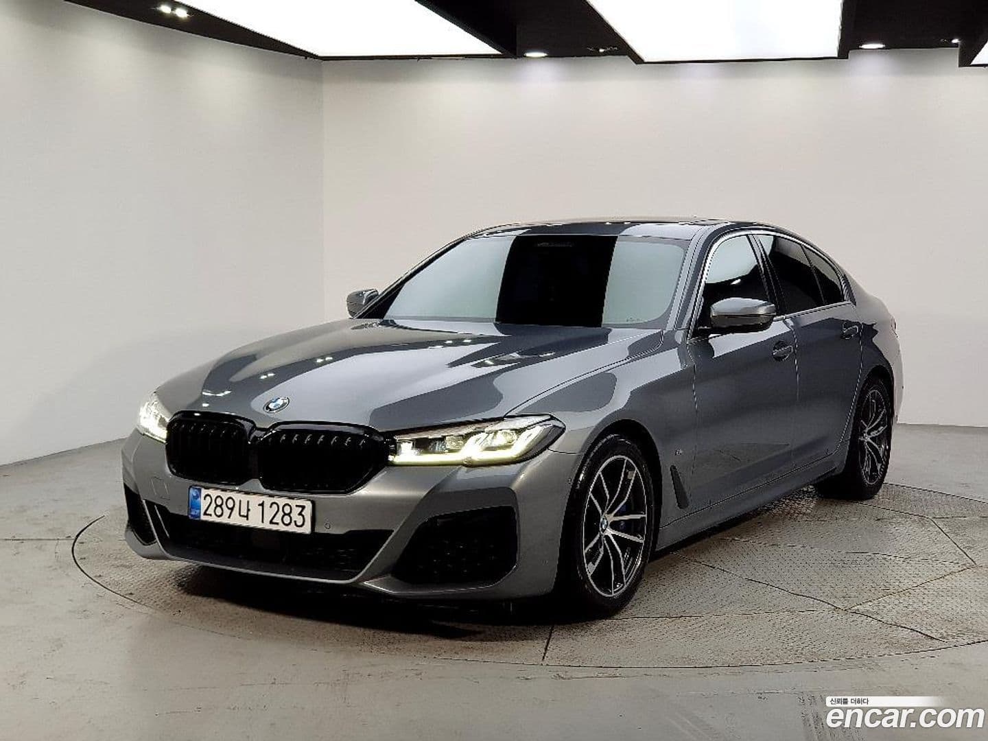 Main__Slider__Photo:5-Series BMW 2022.9-0
