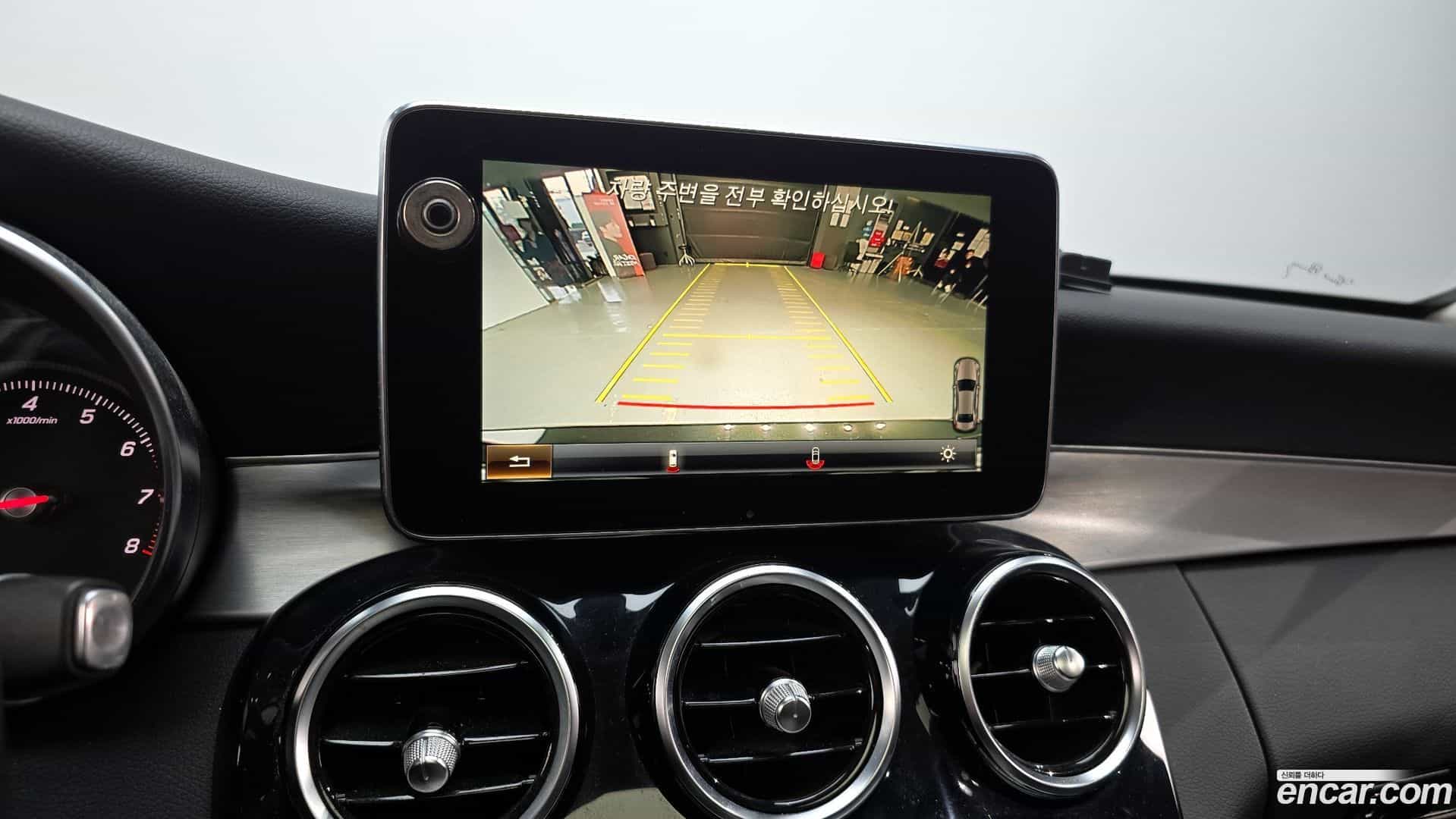 C-Class Mercedes-Benz 2017.6-OPTION-019