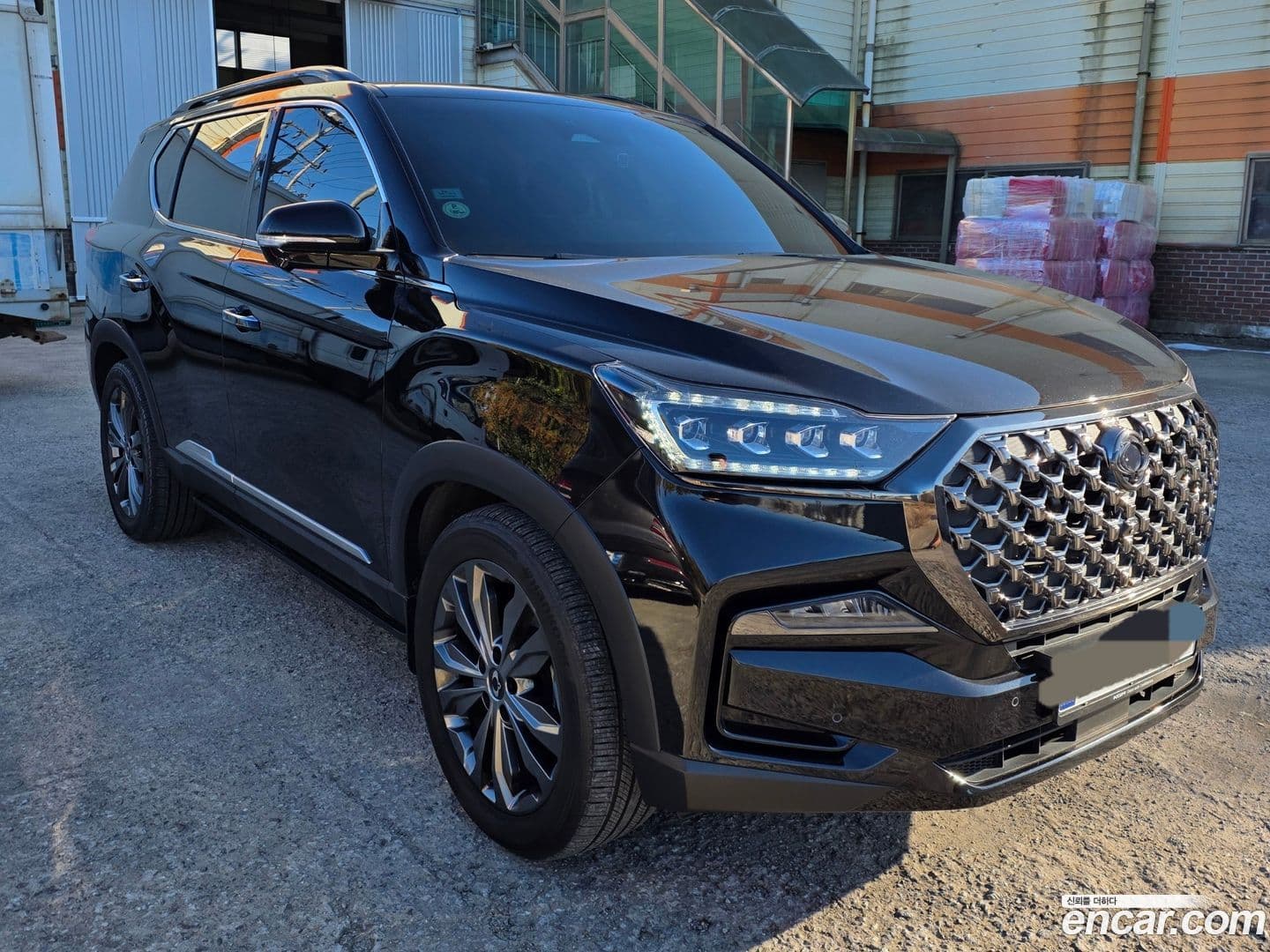Main__Slider__Photo:Rexton KG Mobility 2023.7-0
