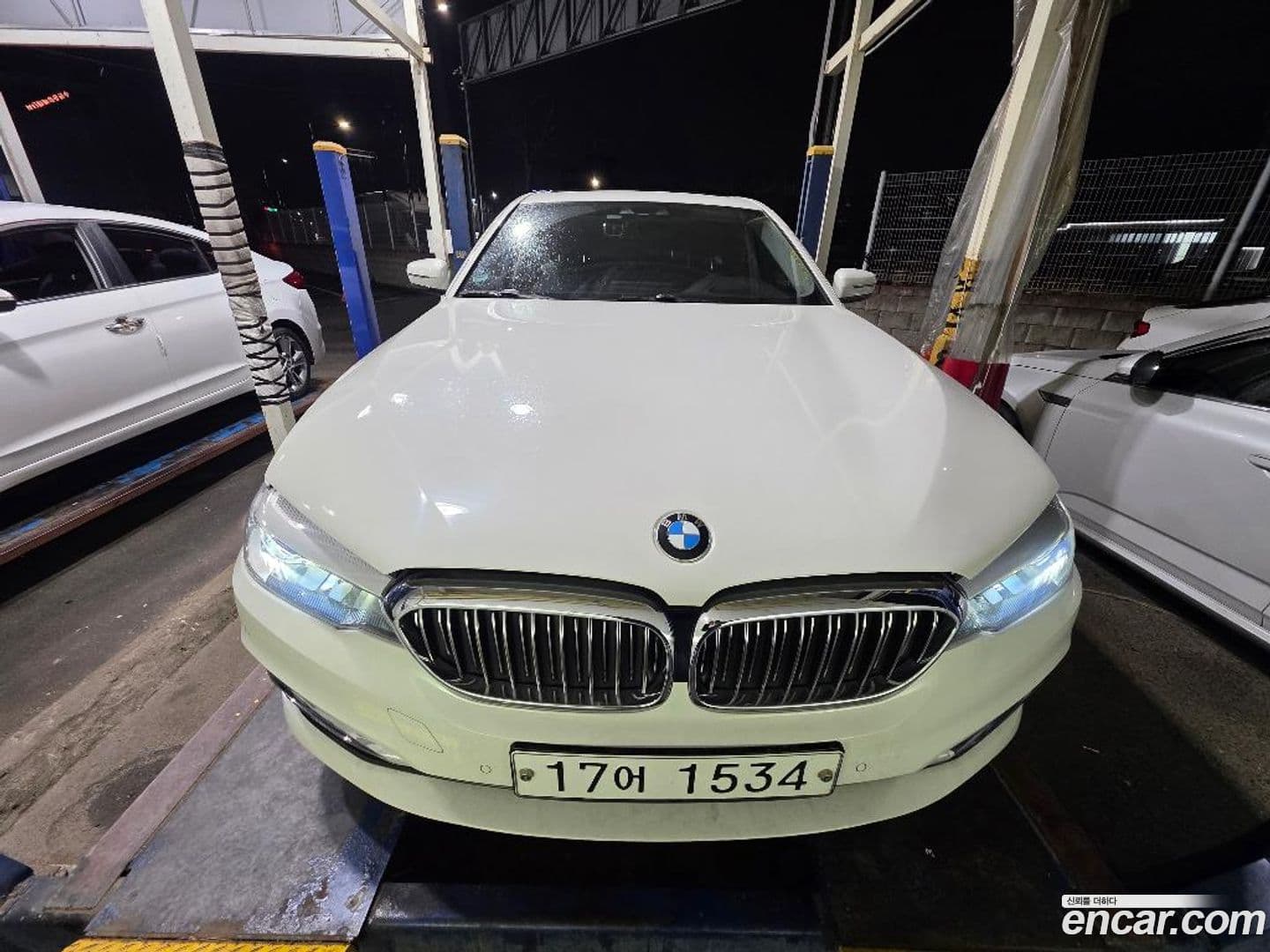 Main__Slider__Photo:5-Series BMW 2018.6-0