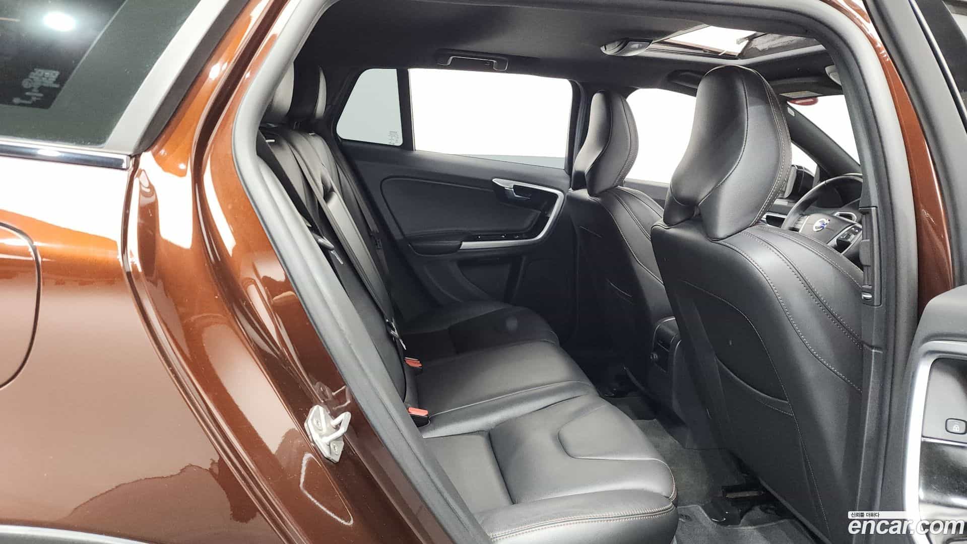 V60 Volvo 2016.3-OPTION-016