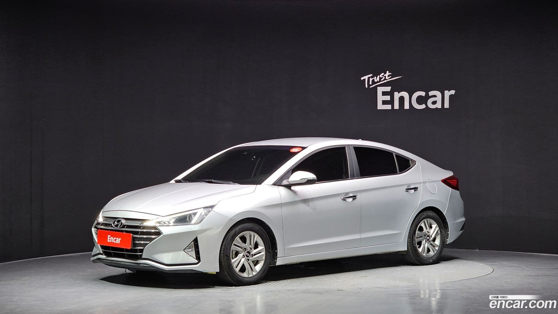 Main__Slider__Photo:AVANTE Hyundai 2019.1-0