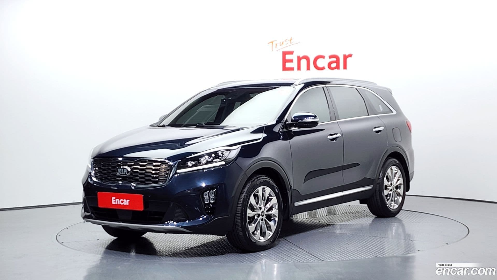 Main__Slider__Photo:Sorento Kia 2019.4-0