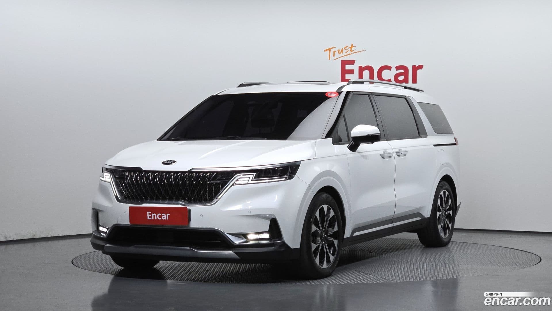 Main__Slider__Photo:Canival Kia 2020.9-0