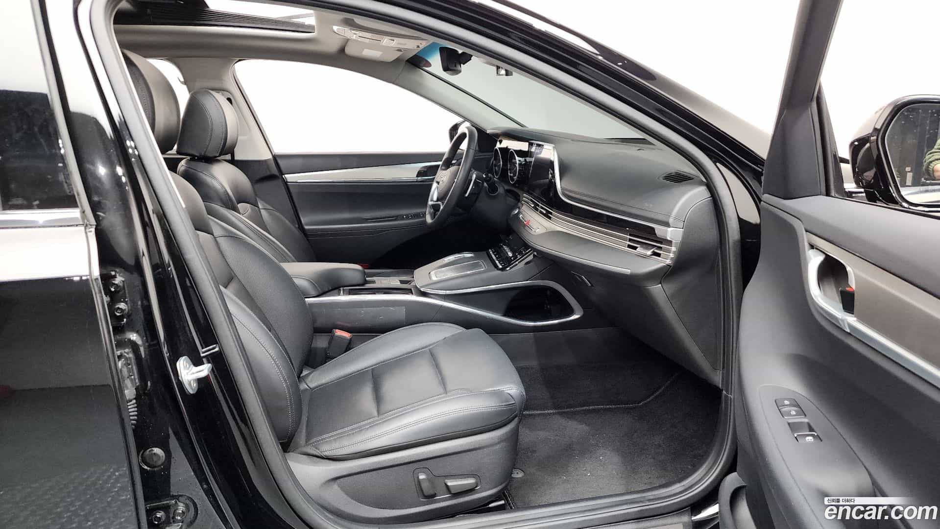 Grandeur Hyundai 2020.1-OPTION-015