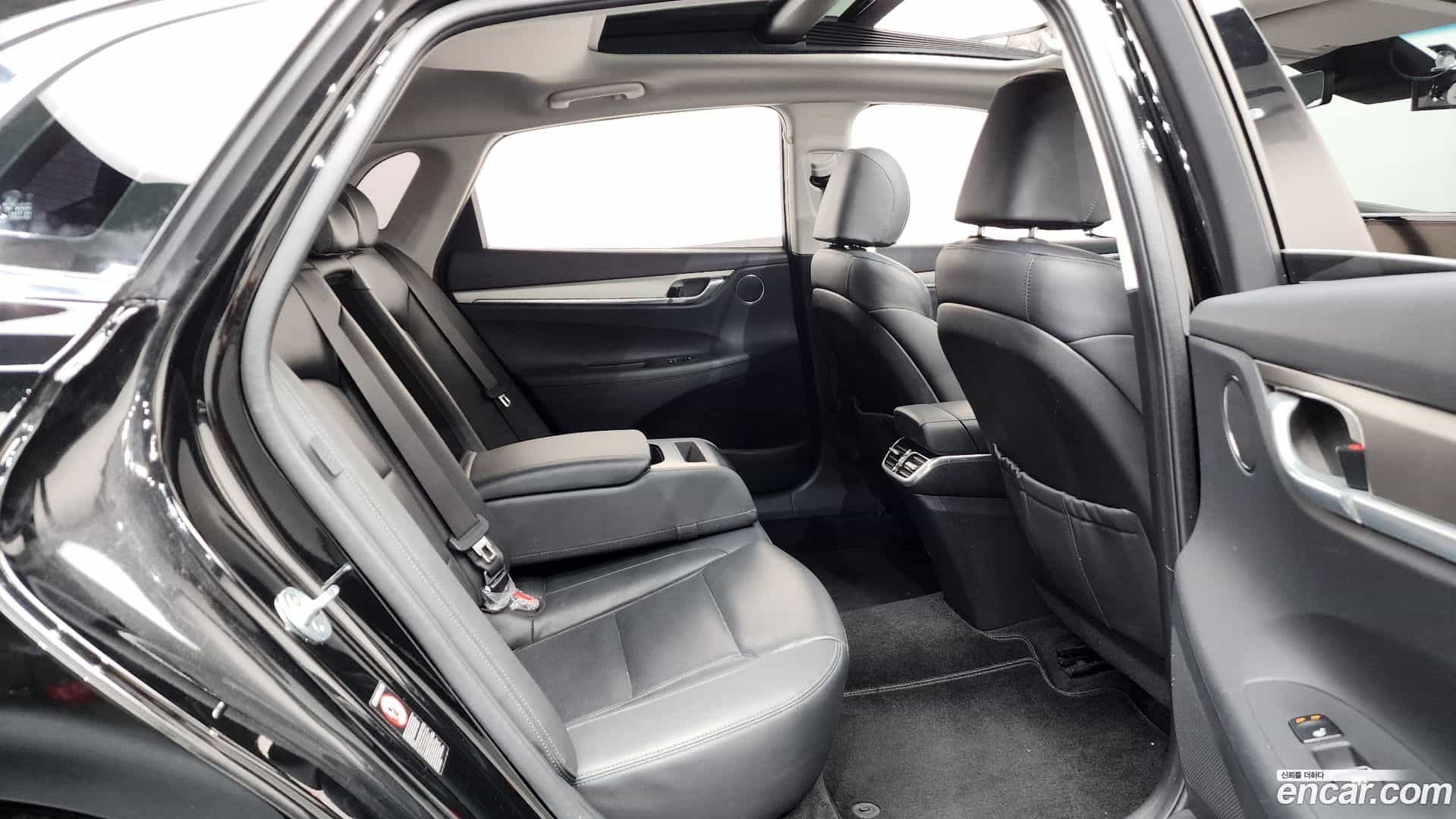 Grandeur Hyundai 2020.1-OPTION-016