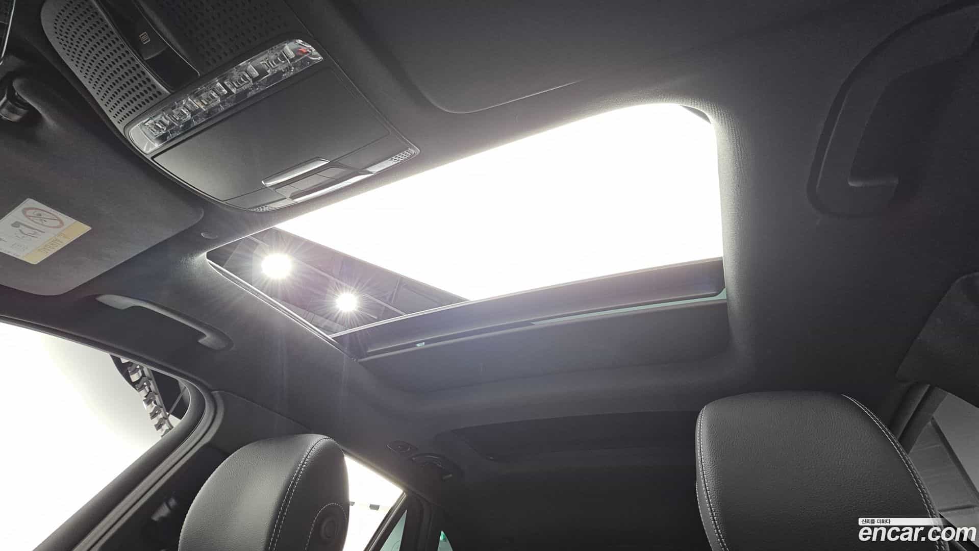 GLC-Class Mercedes-Benz 2022.11-OPTION-023