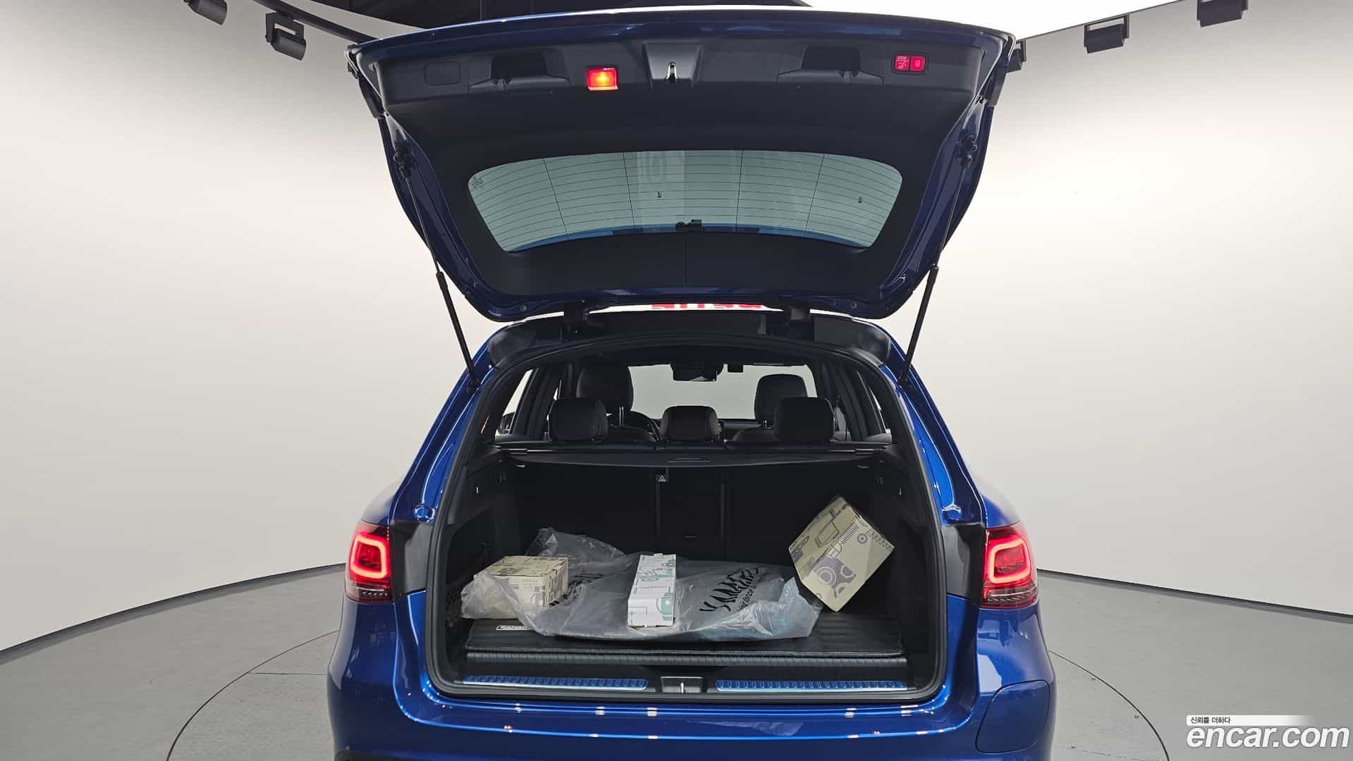 GLC-Class Mercedes-Benz 2022.11-OPTION-024