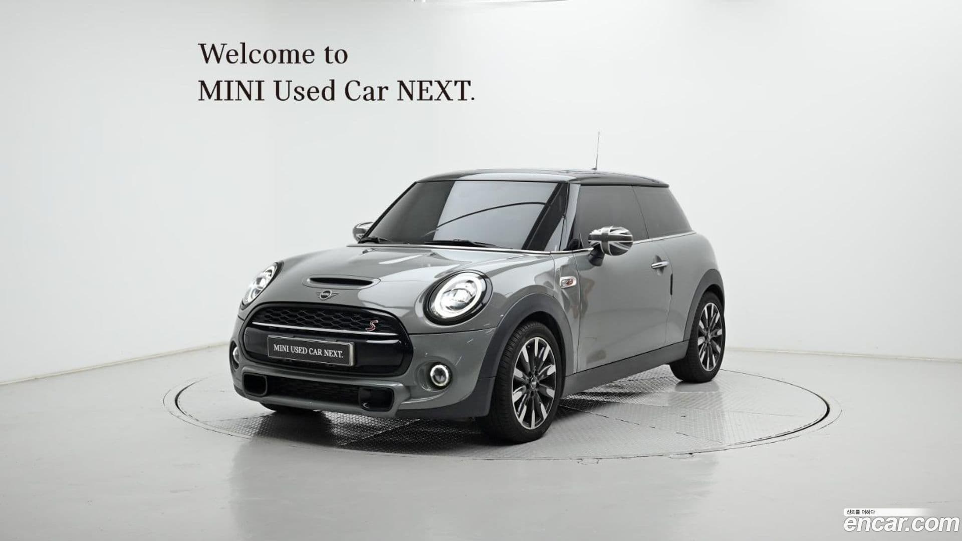 Main__Slider__Photo:Cooper Mini 2020.10-0