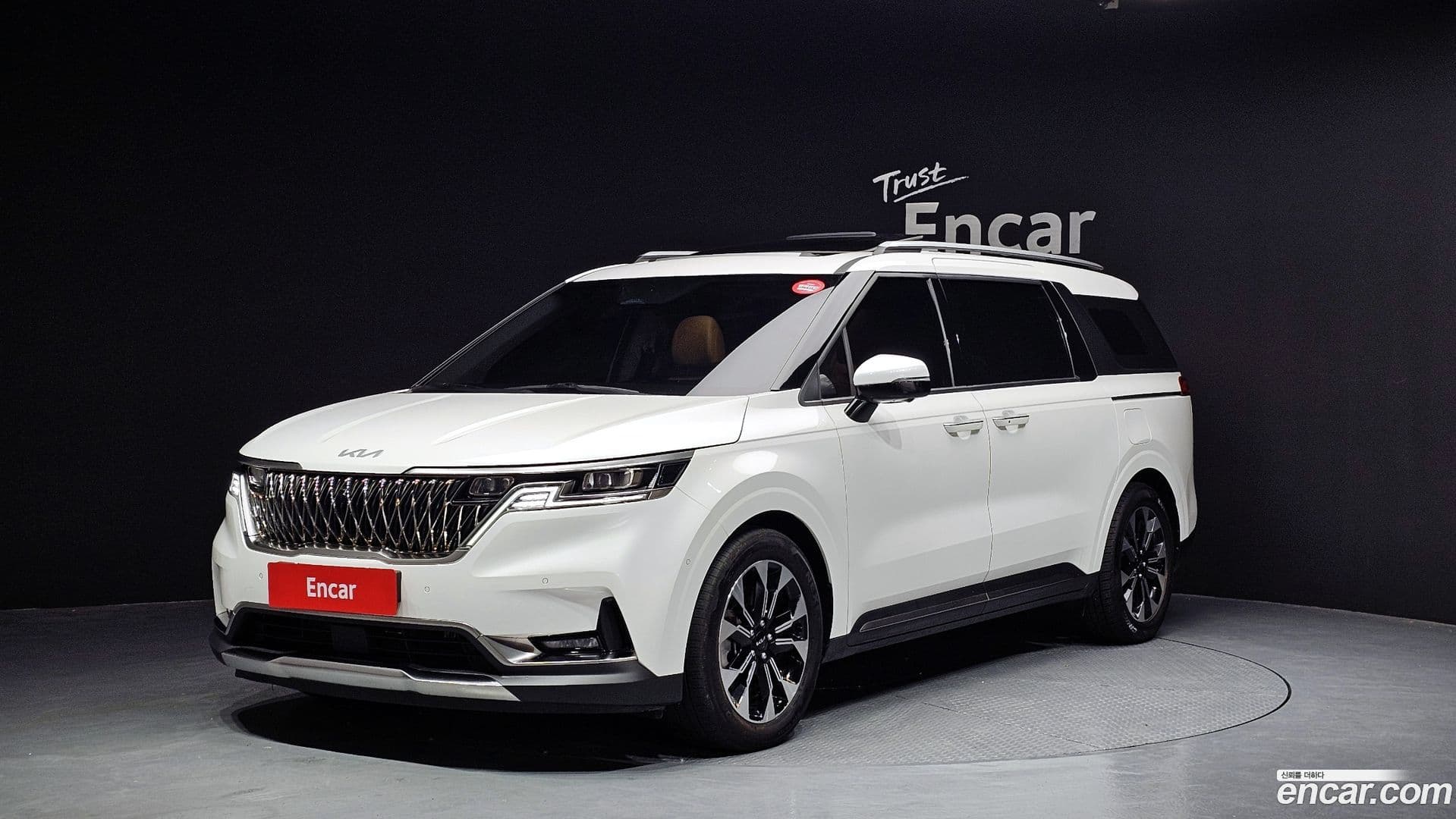 Main__Slider__Photo:Canival Kia 2022.0-0