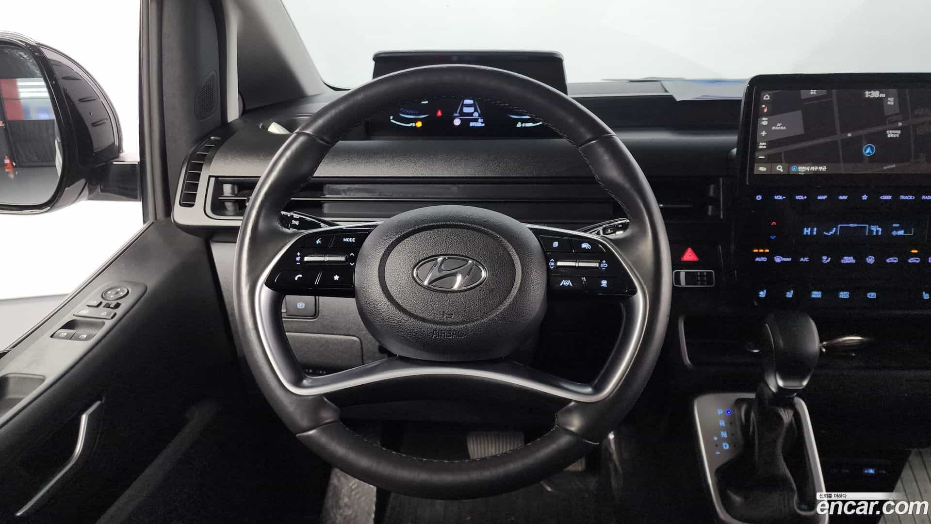 Staria Hyundai 2023.1-OPTION-020