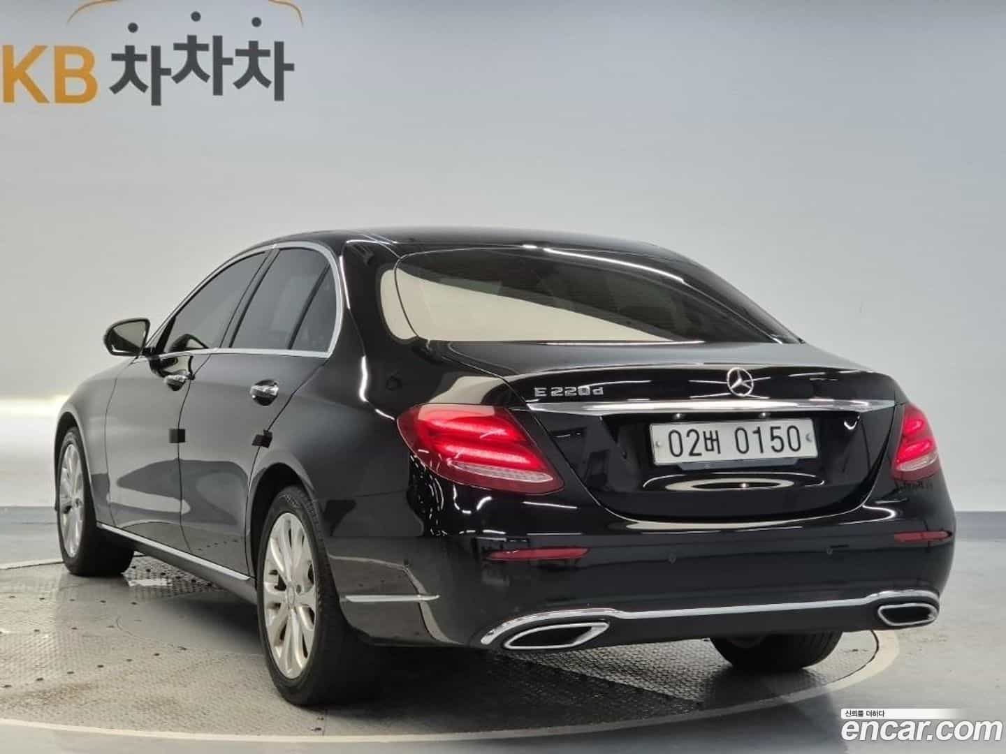 E-Class Mercedes-Benz 2016.9-OUTER-002