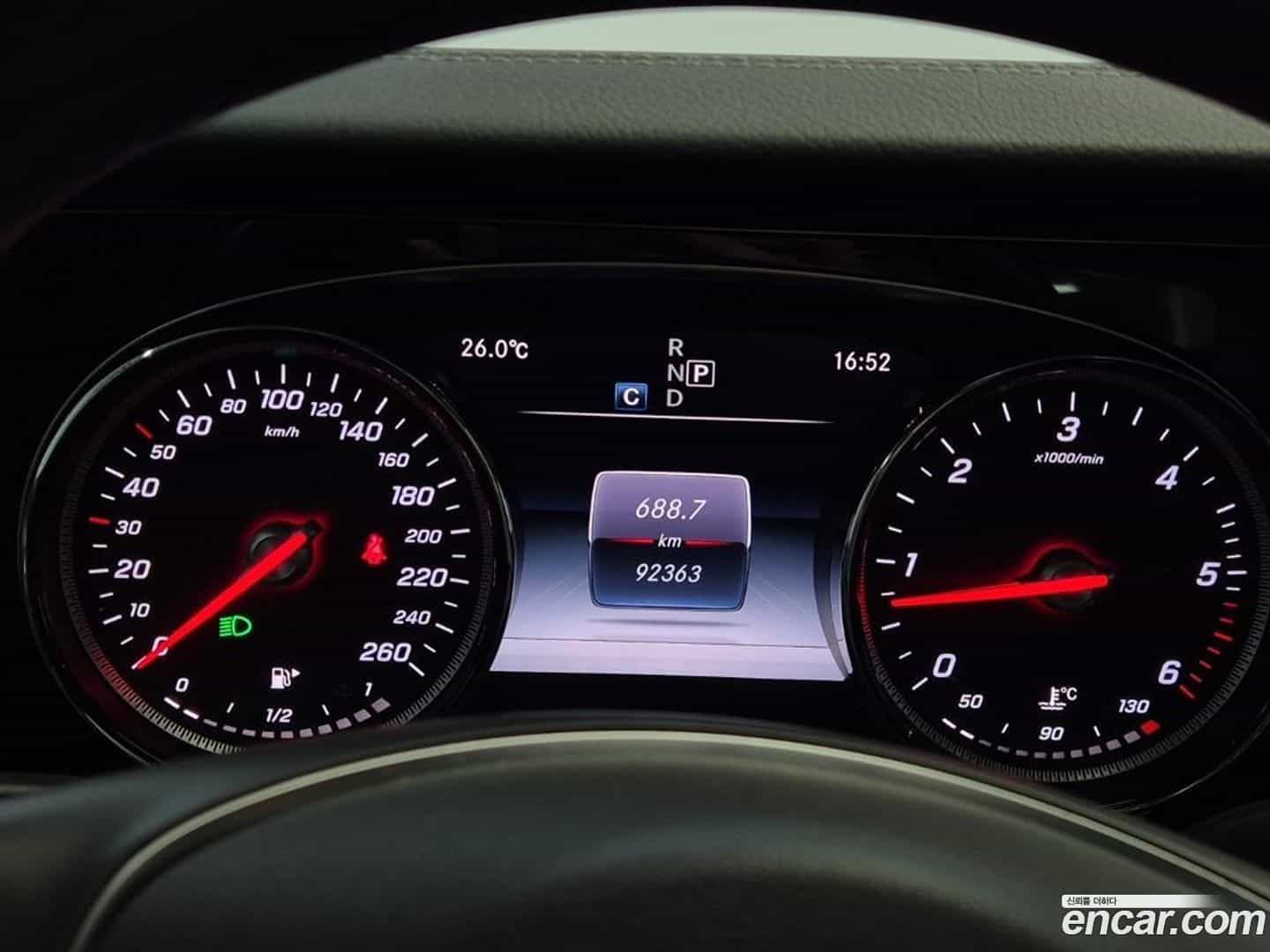 E-Class Mercedes-Benz 2016.9-INNER-008