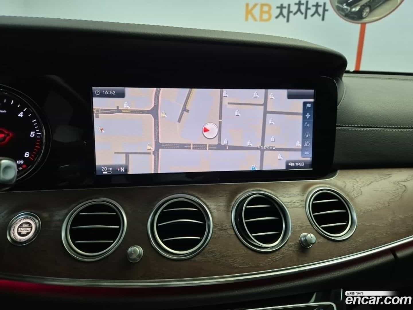 E-Class Mercedes-Benz 2016.9-INNER-009