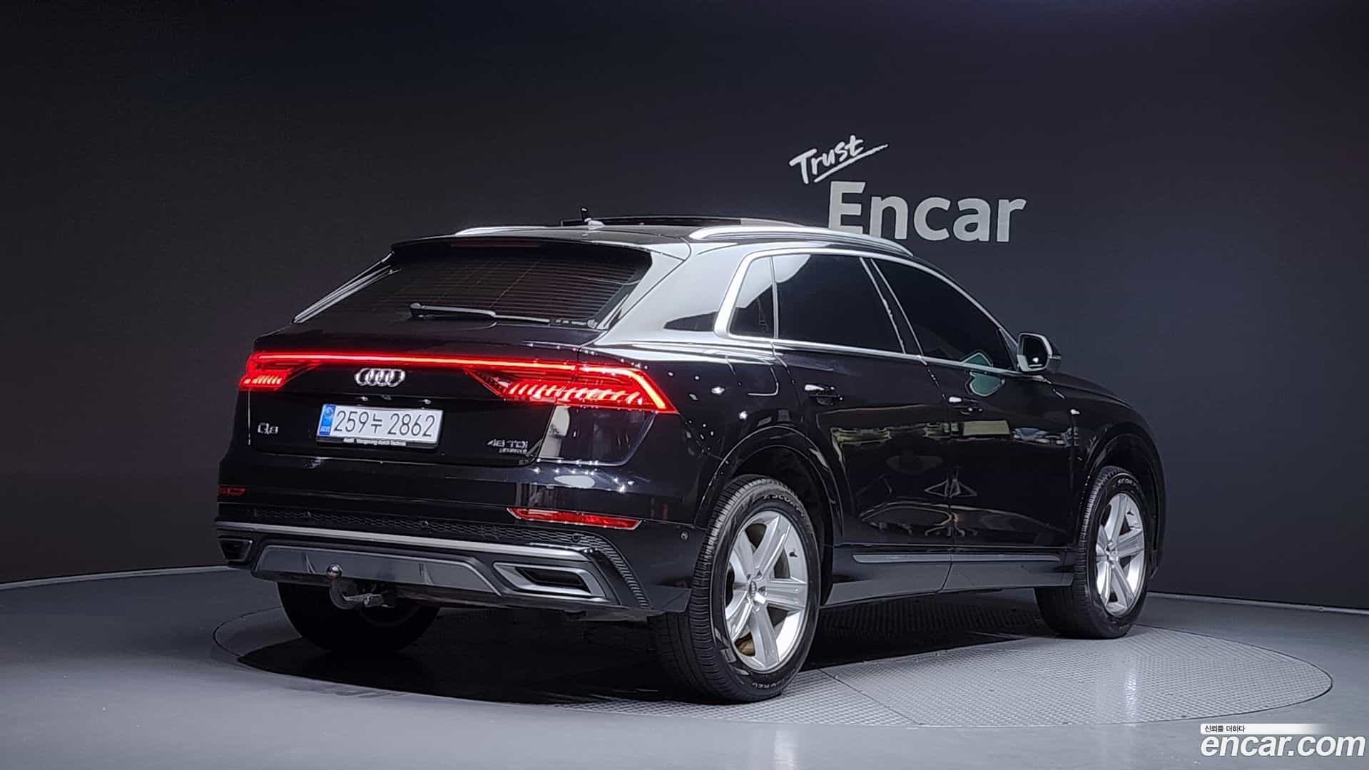 Q8 Audi 2020.11-OUTER-002