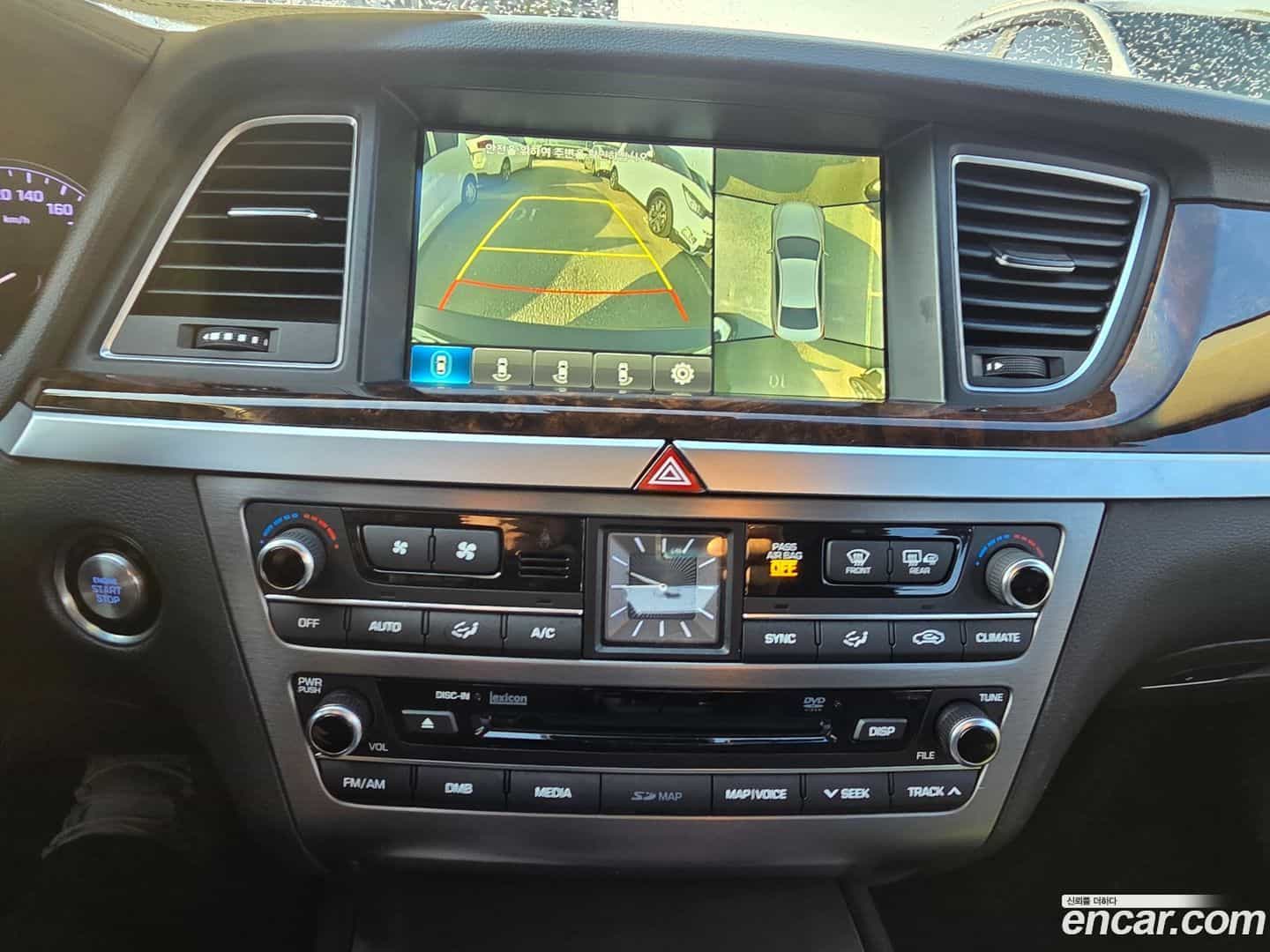 Genesis Hyundai 2016.3-OPTION-024