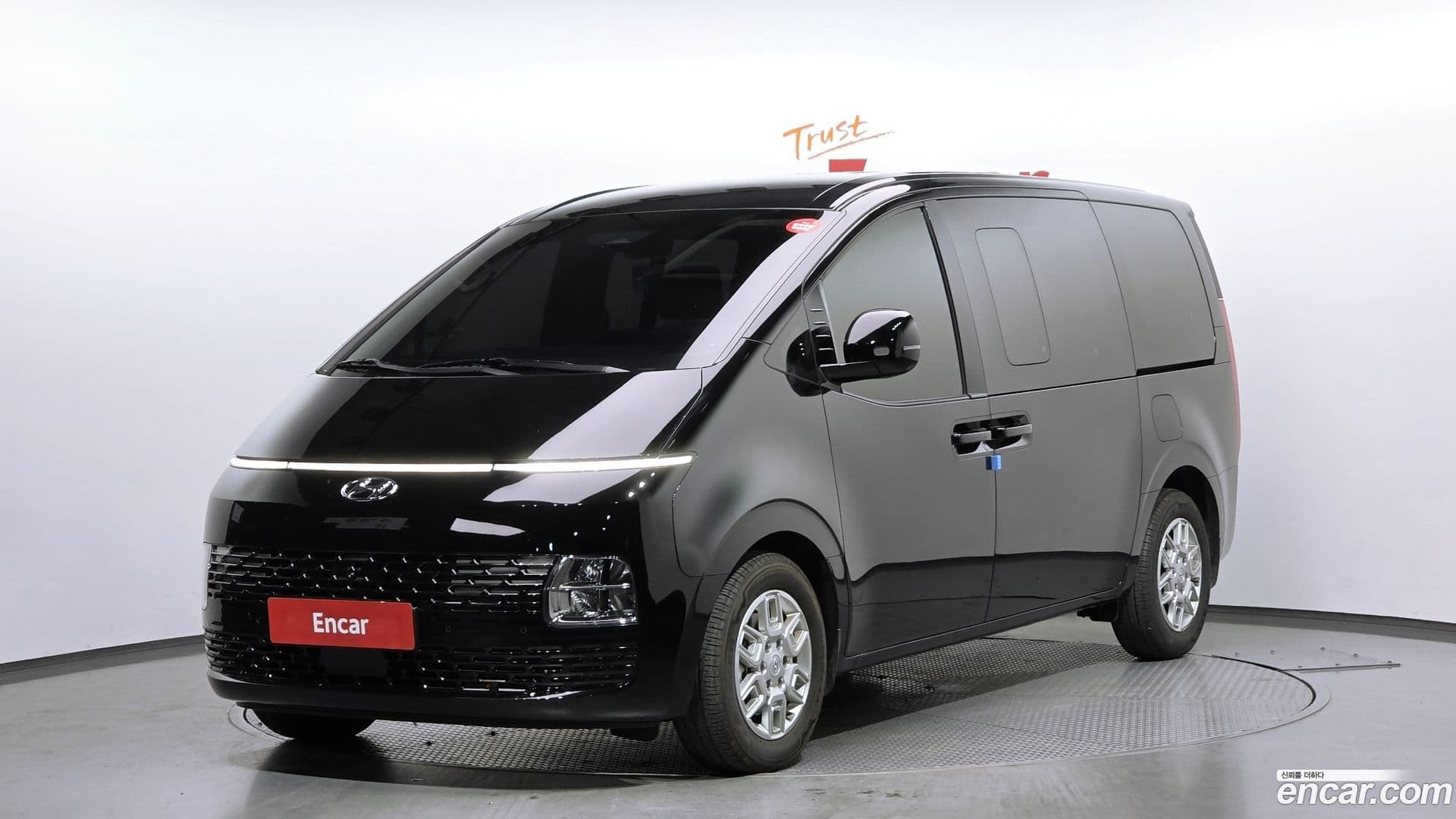 Main__Slider__Photo:Staria Hyundai 2023.6-0
