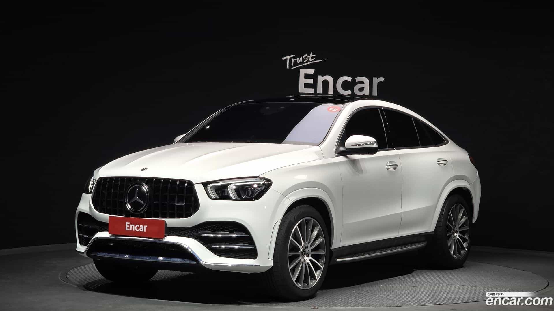 GLE-Class Mercedes-Benz 2023.0-OUTER-001