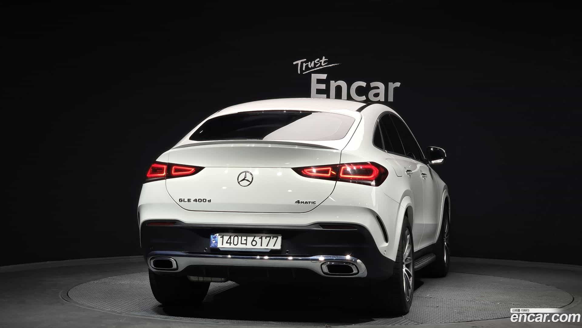 GLE-Class Mercedes-Benz 2023.0-OUTER-004