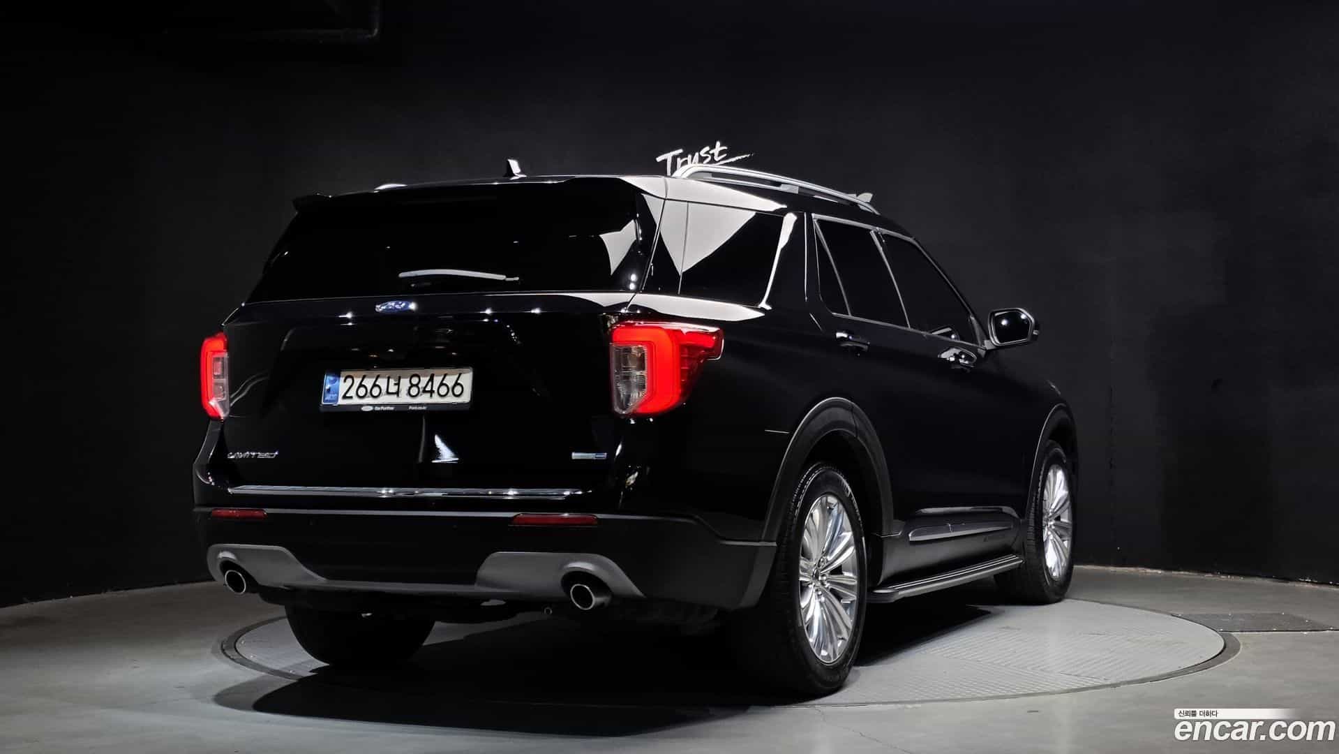 Explorer Ford 2020.11-OUTER-002