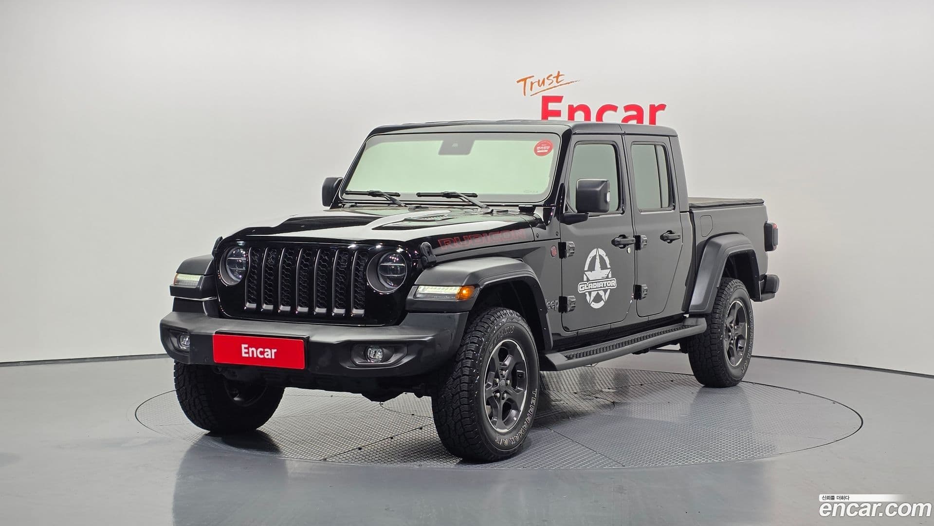 Main__Slider__Photo:Gladiator Jeep 2021.10-0