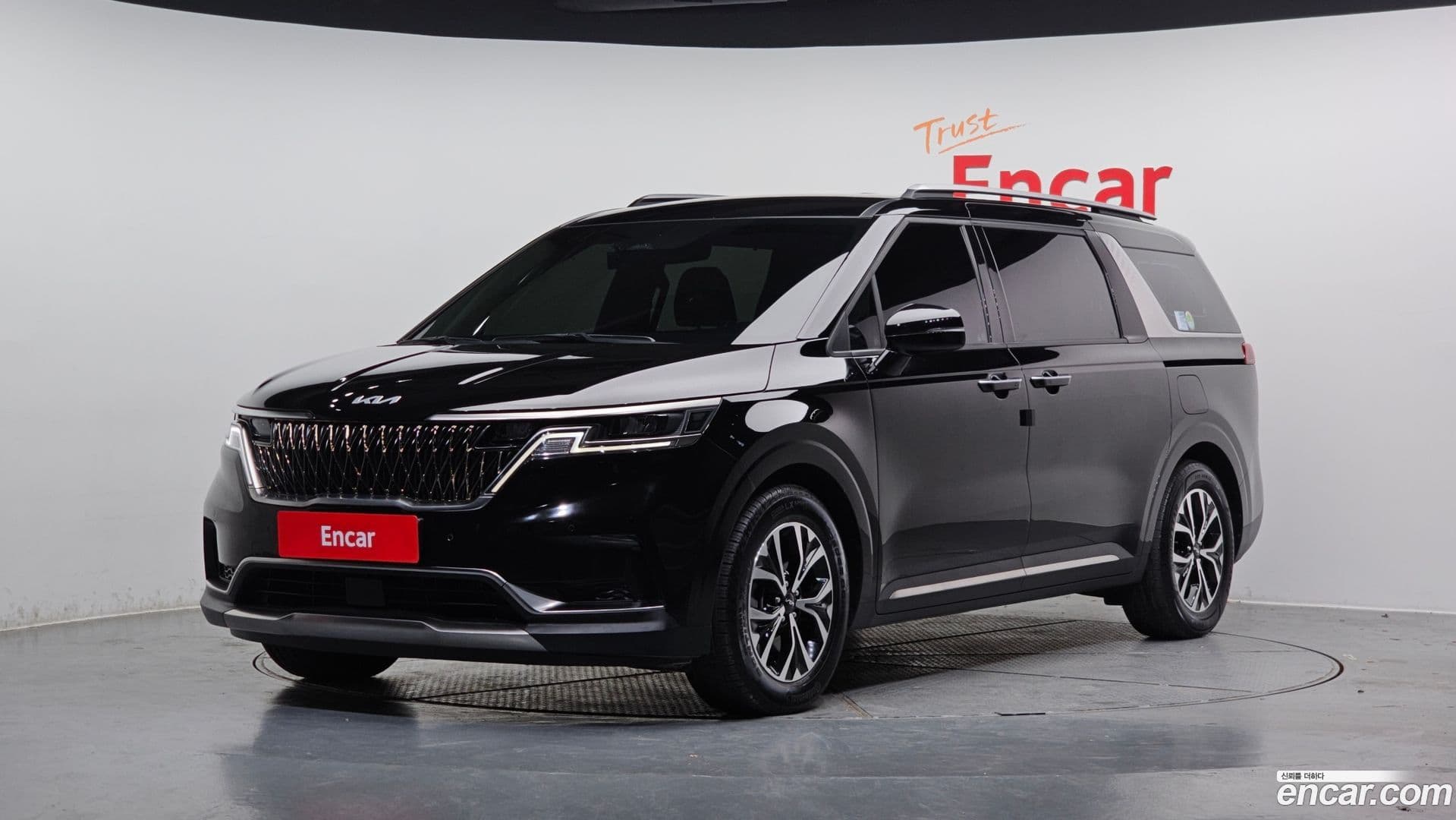 Main__Slider__Photo:Canival Kia 2022.0-0