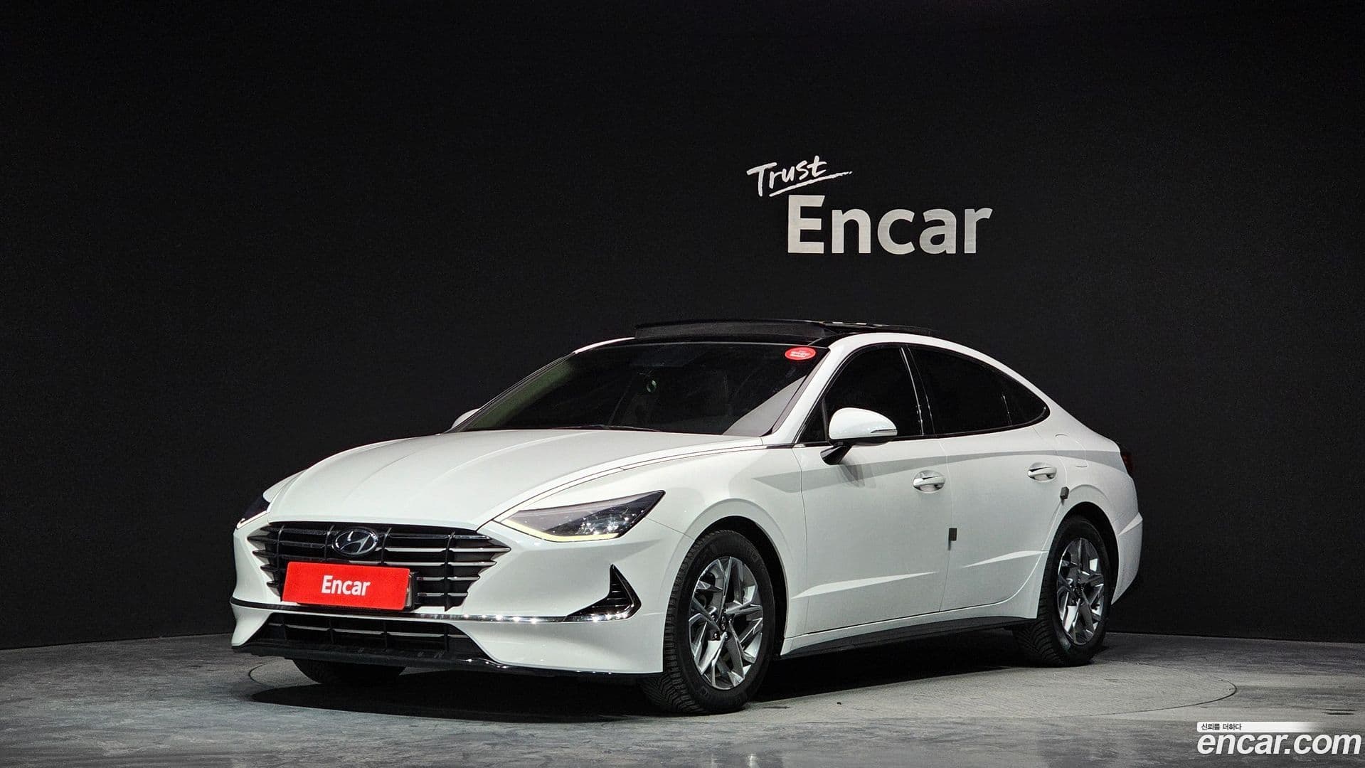 Main__Slider__Photo:Sonata Hyundai 2019.3-0