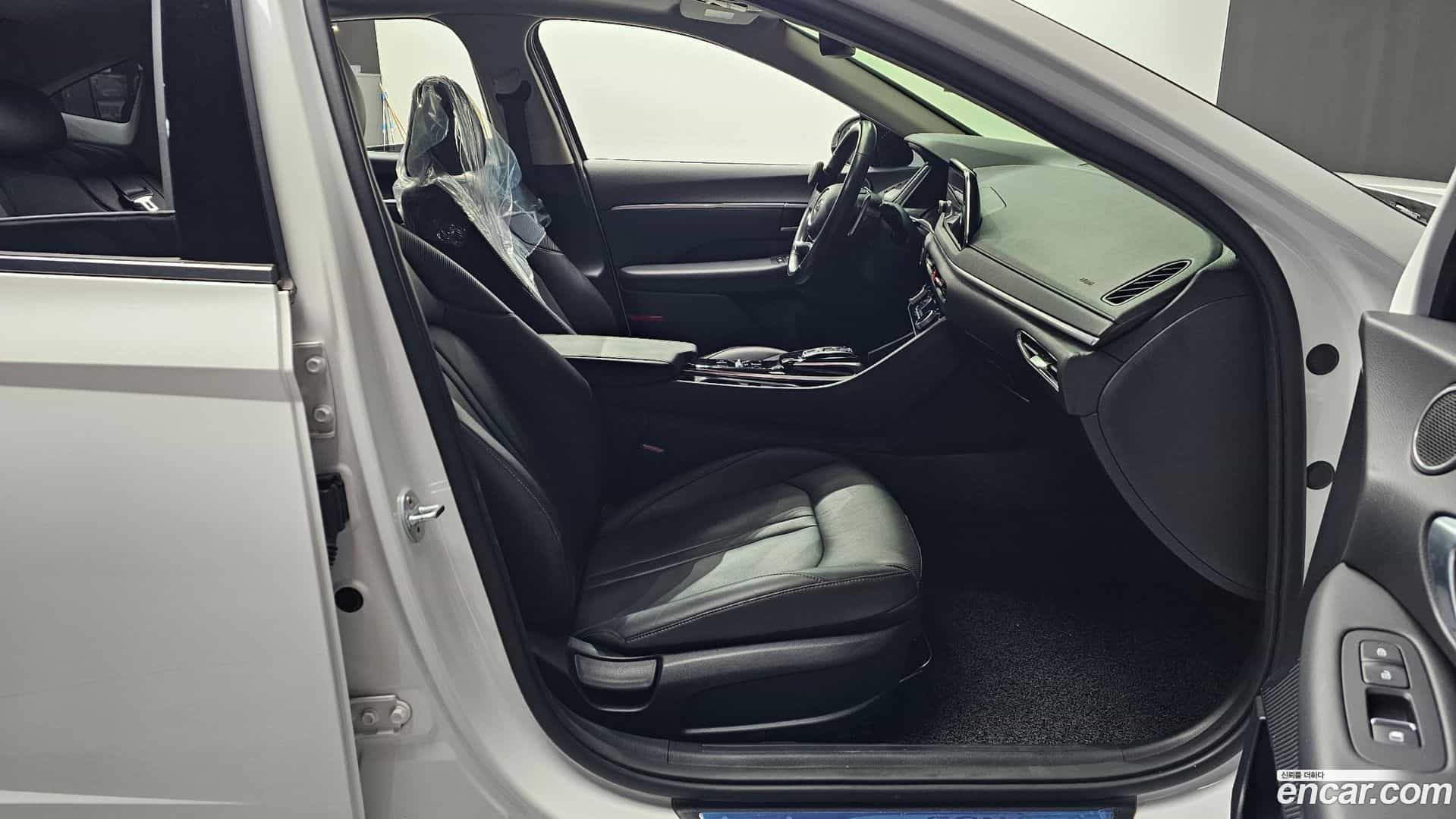 Sonata Hyundai 2019.3-OPTION-015