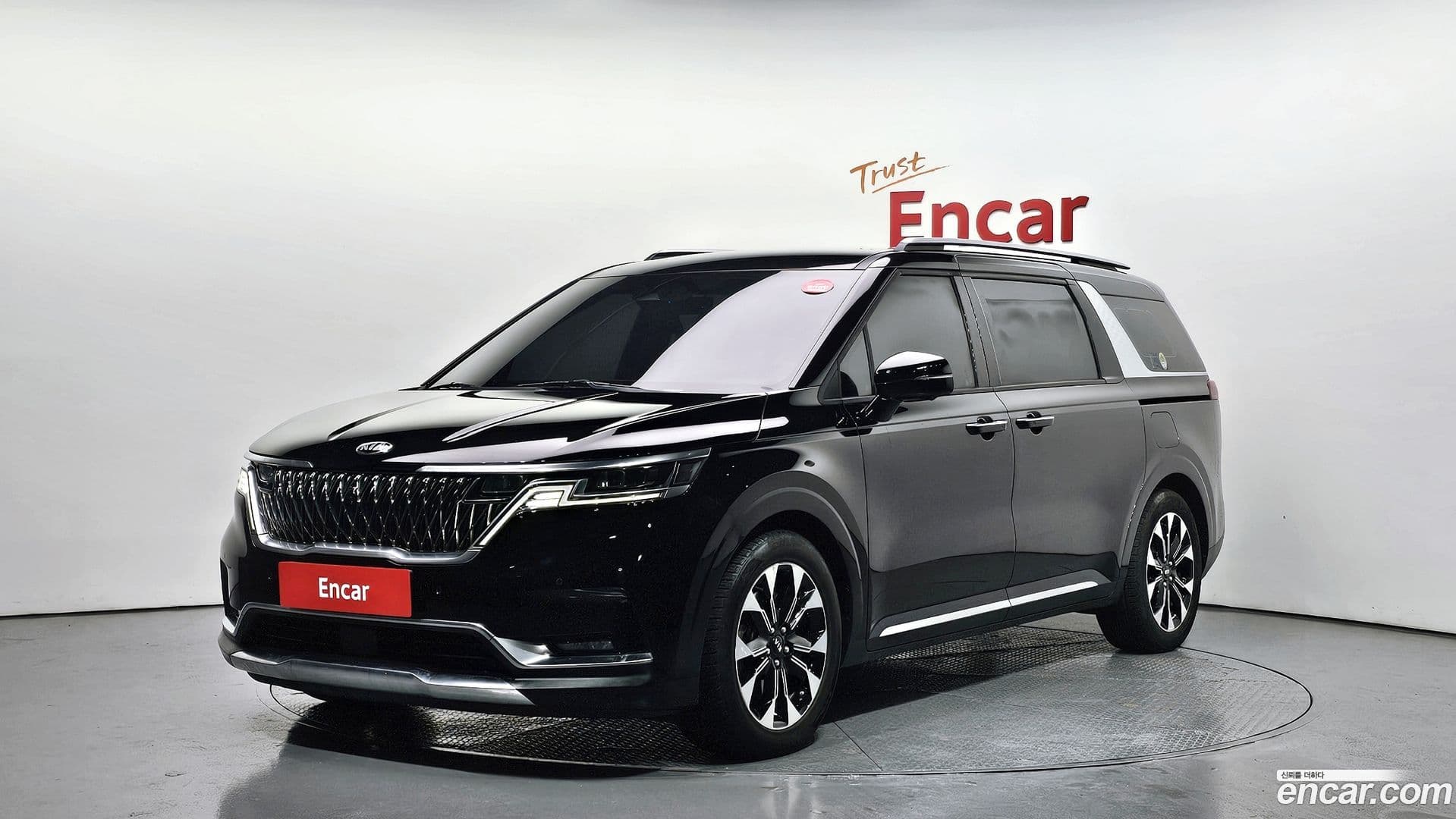 Main__Slider__Photo:Canival Kia 2020.10-0
