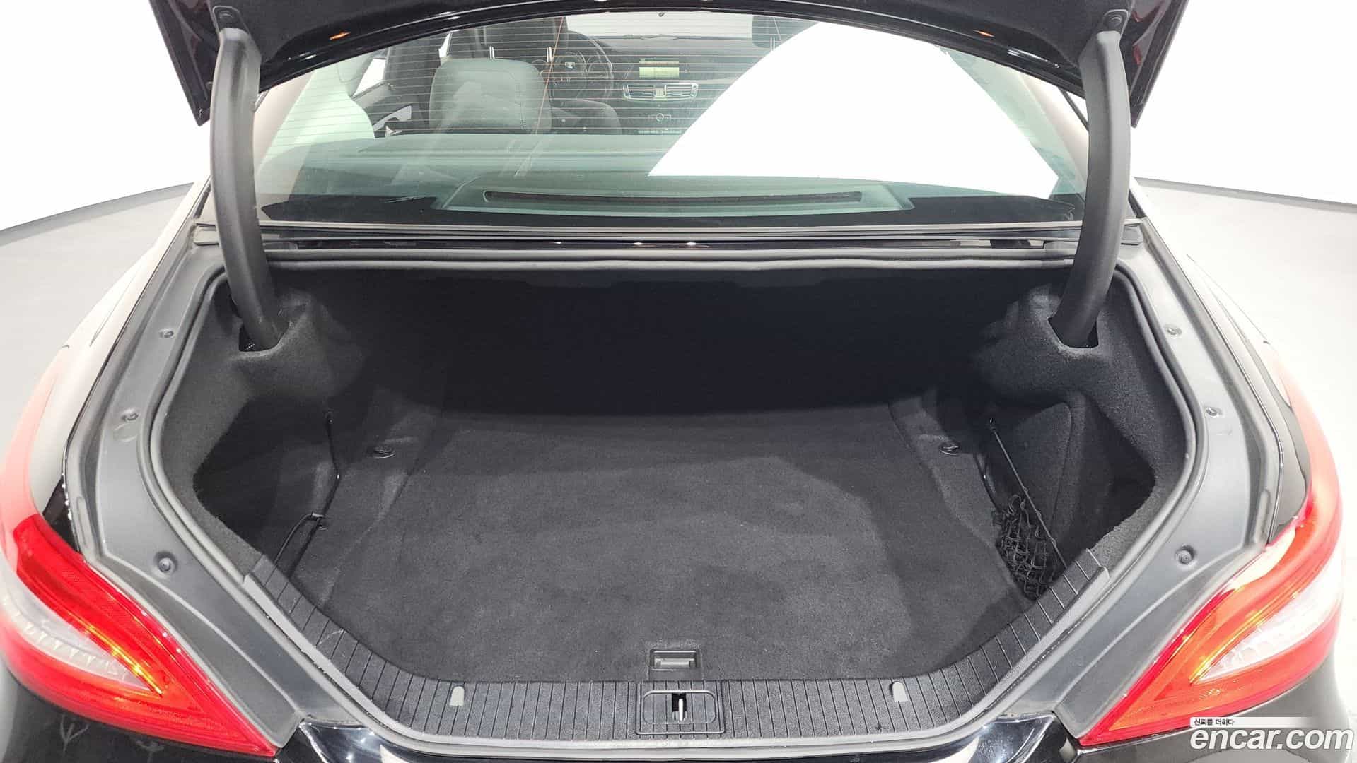 CLS-Class Mercedes-Benz 2014.3-OPTION-024
