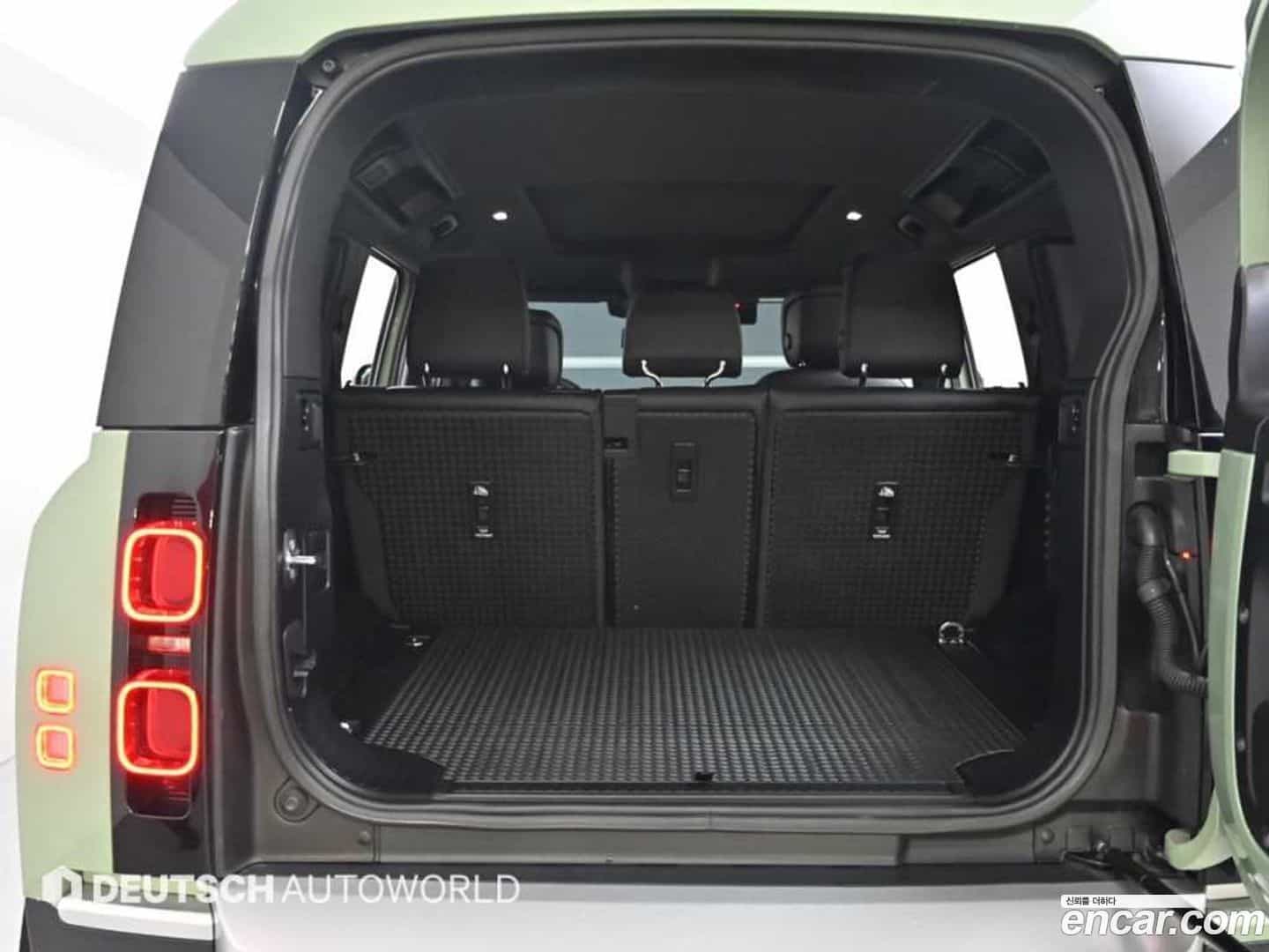 Defender Land Rover 2023.3-OPTION-024