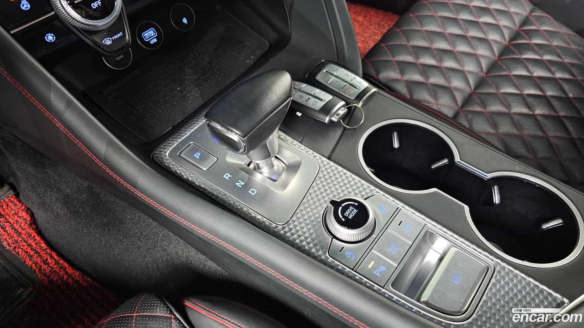 G70 Genesis 2020.10-INNER-009