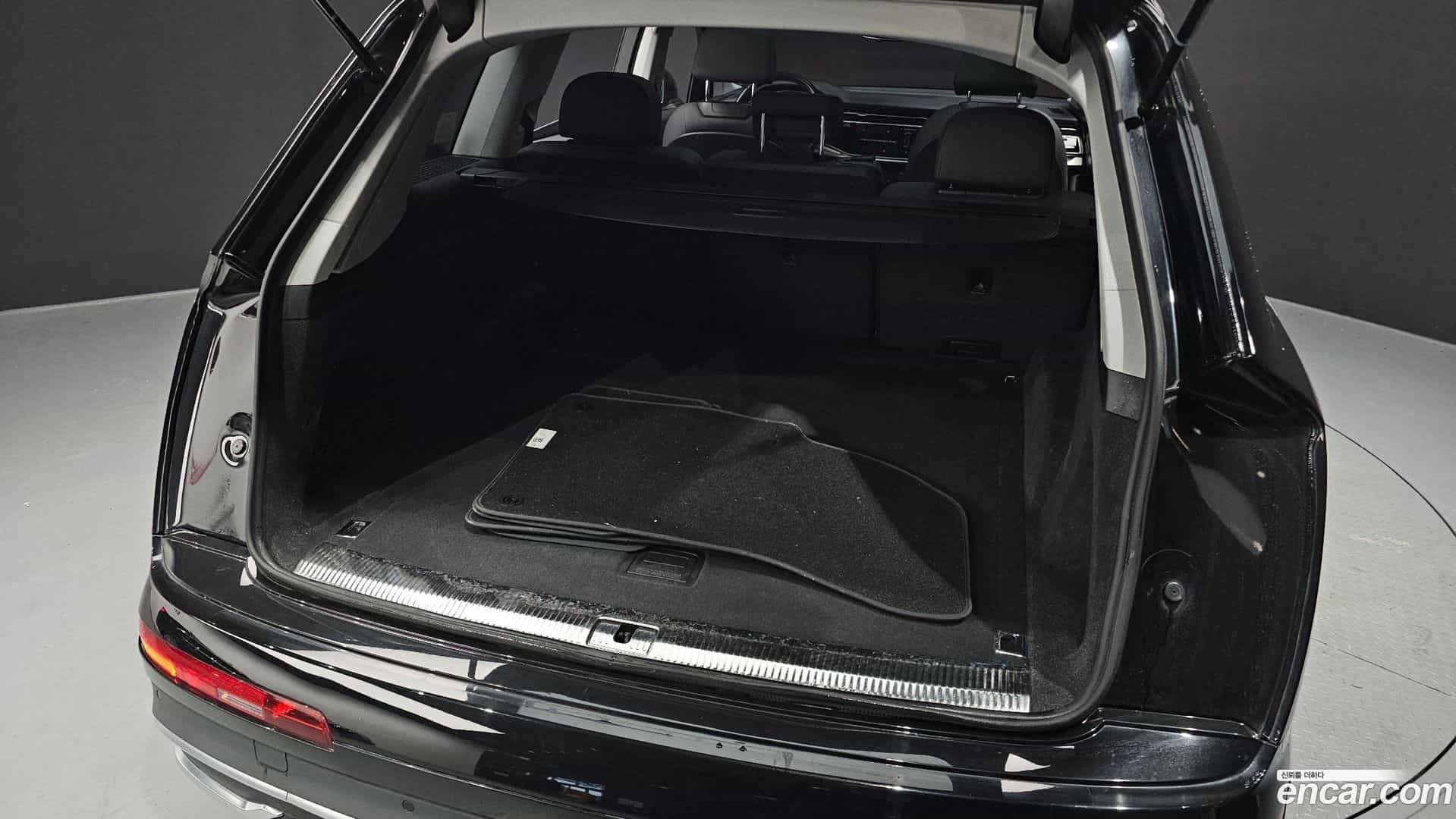 Q7 Audi 2022.8-OPTION-024