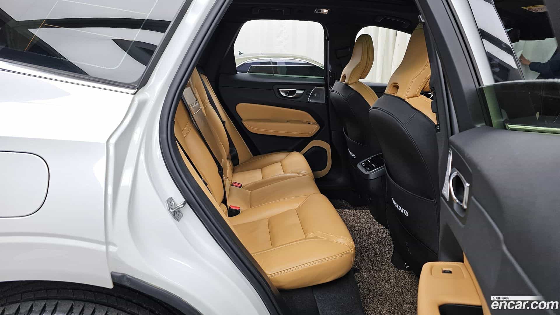 XC60 Volvo 2021.3-OPTION-016