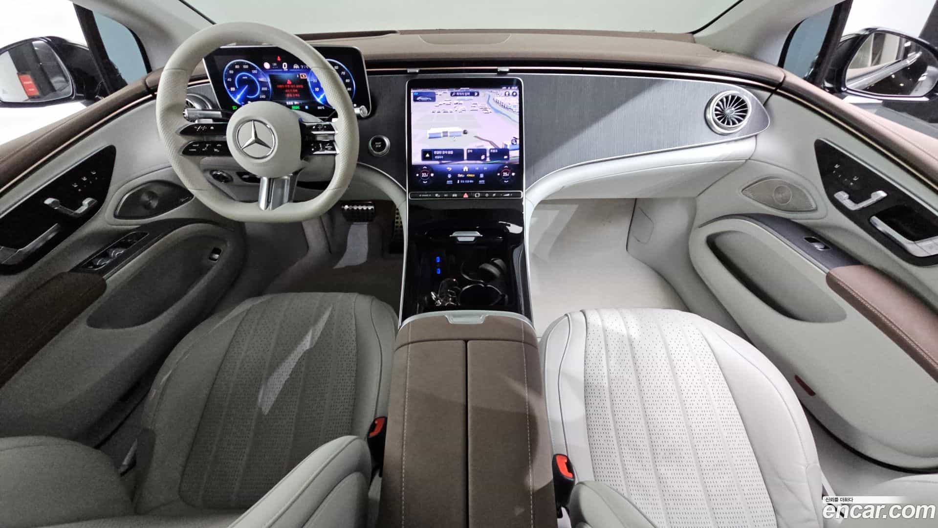 EQS Mercedes-Benz 2022.9-INNER-007