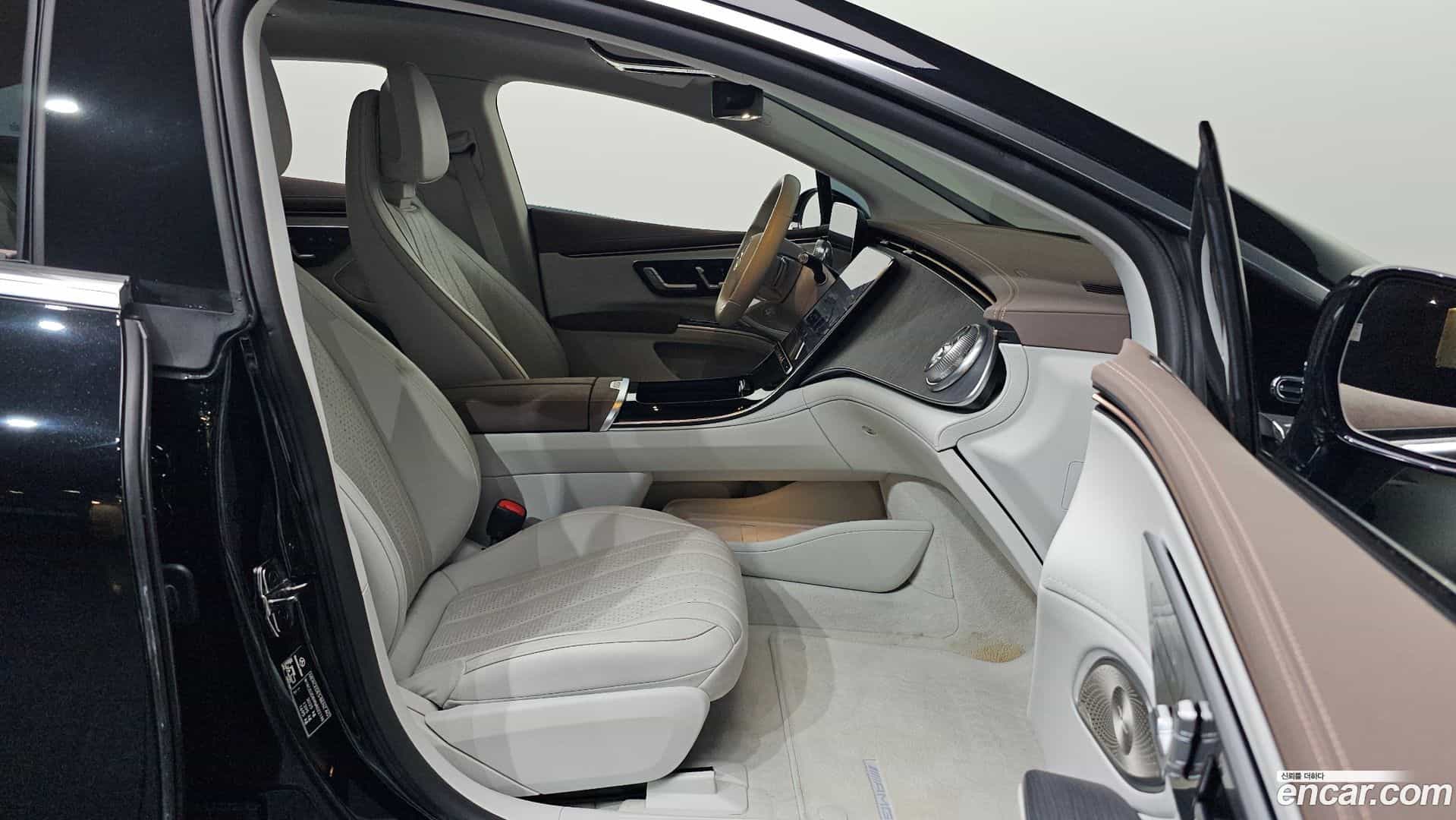 EQS Mercedes-Benz 2022.9-OPTION-015