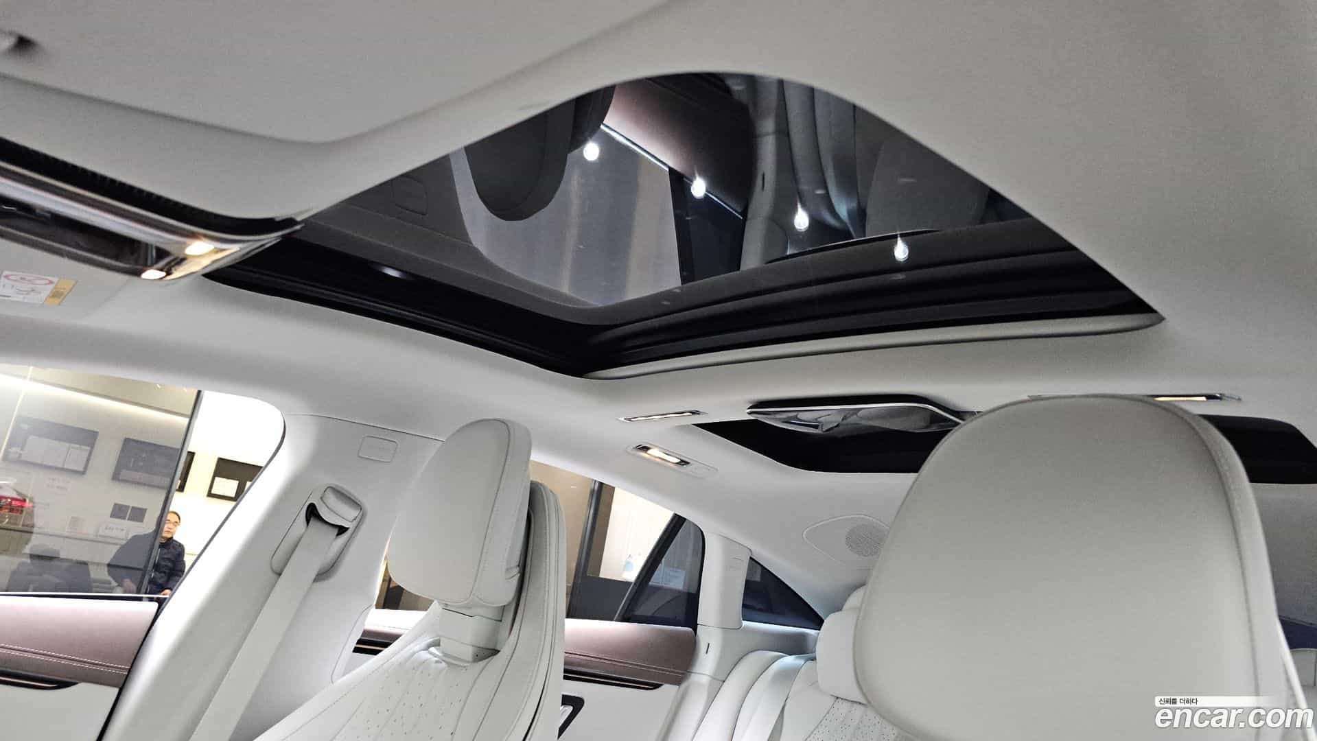 EQS Mercedes-Benz 2022.9-OPTION-023