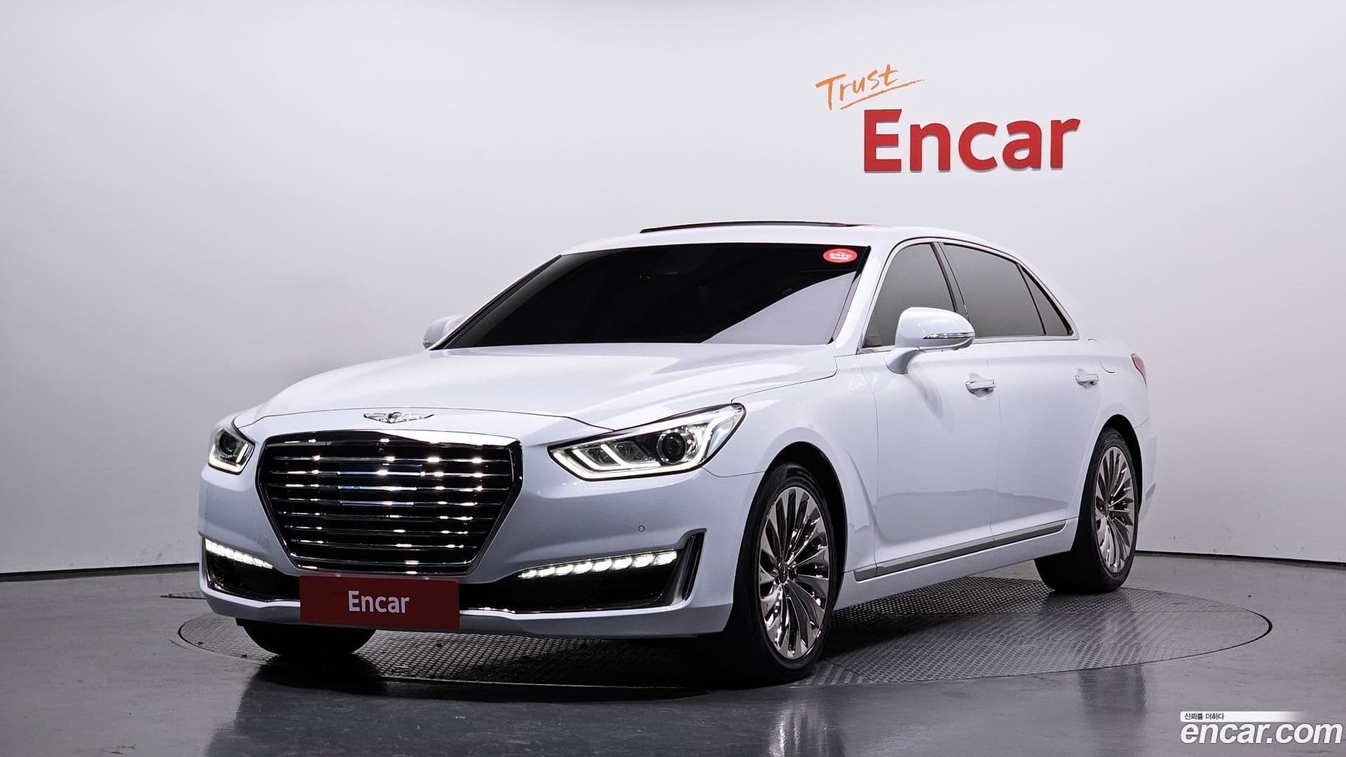 Main__Slider__Photo:EQ900 Genesis 2016.5-0