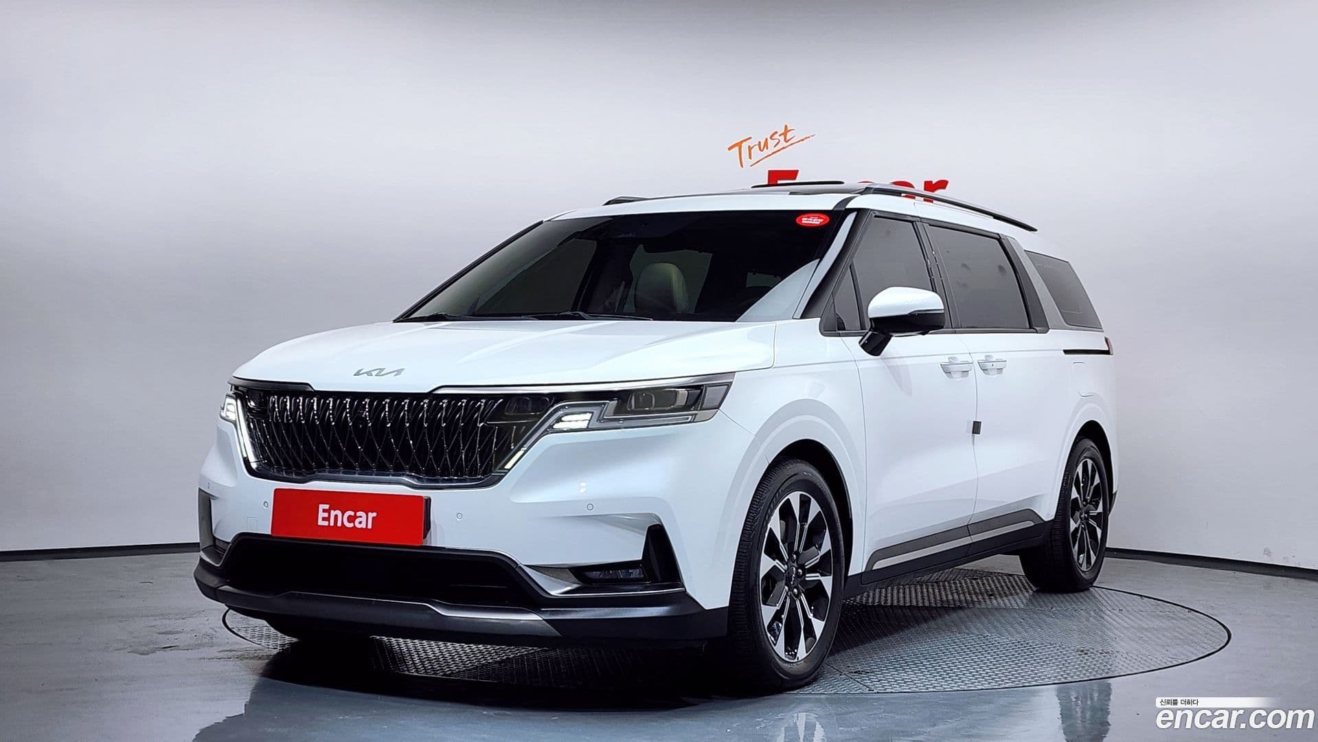 Main__Slider__Photo:Canival Kia 2021.7-0
