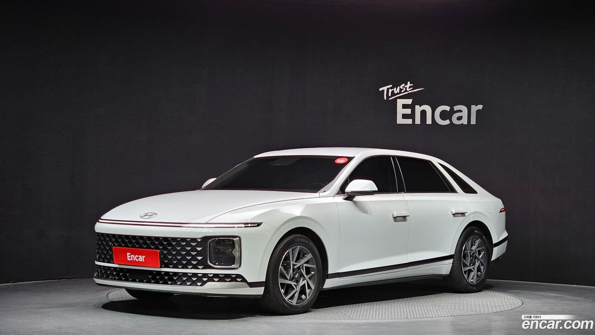Main__Slider__Photo:Grandeur Hyundai 2023.10-0